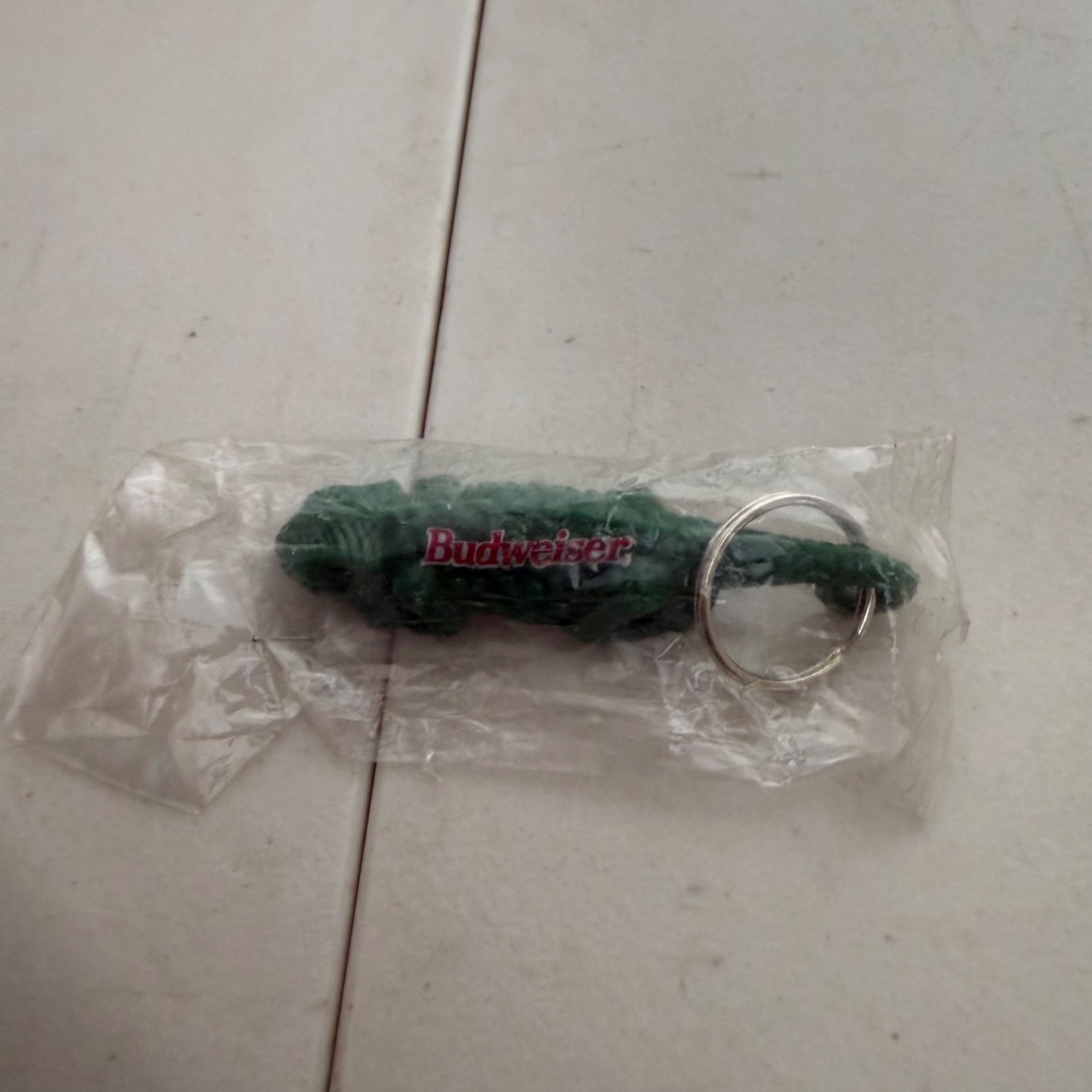 Budweiser Alligator Bottle Opener Keychain Small Green Plastic New