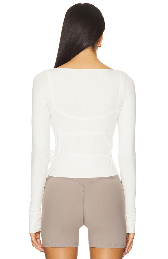 437 The Studio Wrap – White (NEW)