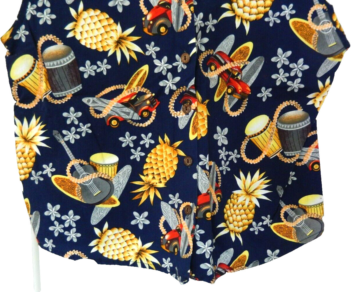 First Hawaii Fashion Pineapple Print Coconut Button Crop Top- one size