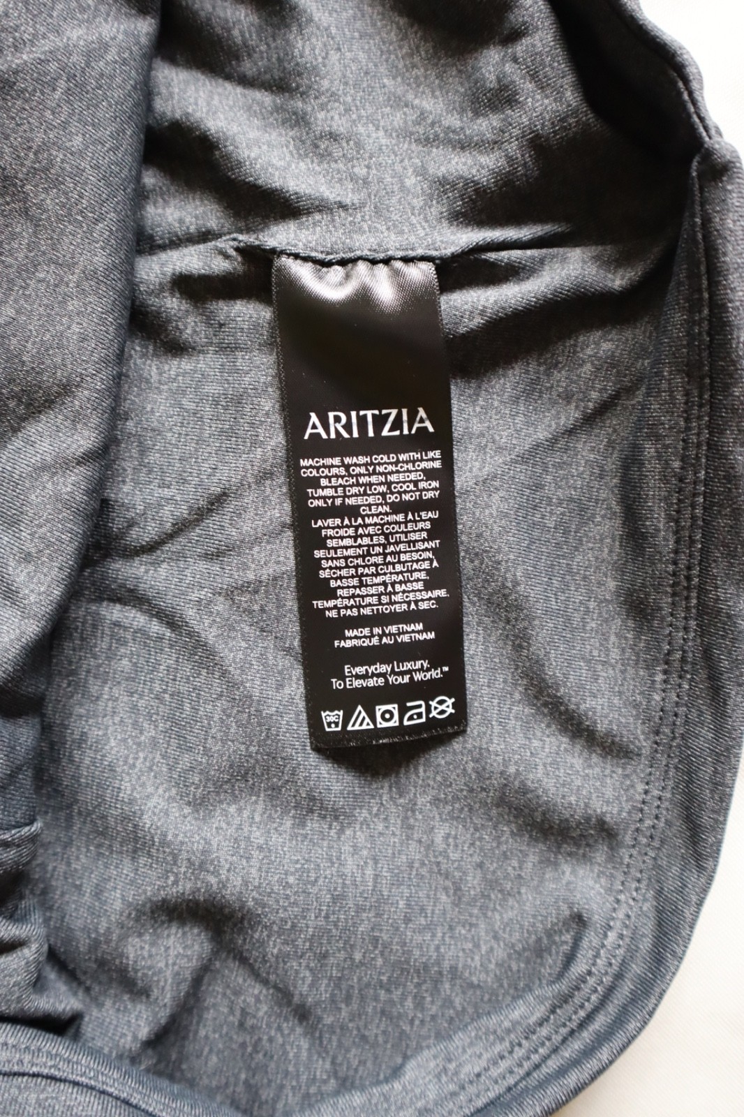 Aritzia Women`s $58 Contour Flourish Top in Heather Charcoal size XS