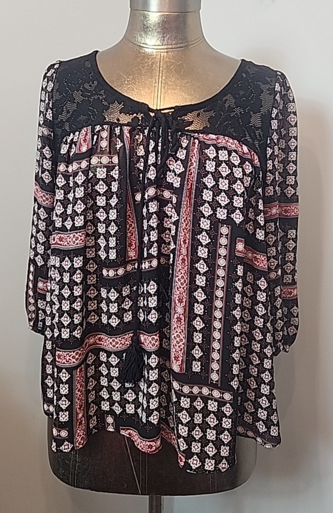 Soprano Black Sheer Boho Top Womens S Chest 36 Tasseled Lace Accent 313-35582
