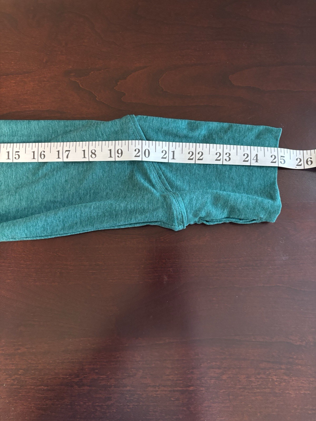 We Wander Women’s Long Sleeve Teal Exercise Top With Front Pockets Size XL