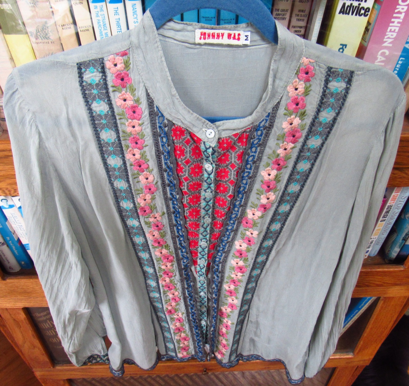 Johnny Was Kabuki Tunic Top M Embroidered Rayon Blouse Sea Green Long-Sleeve EUC