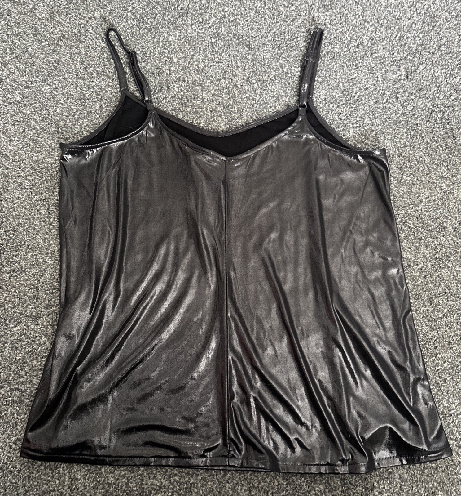 Women’s Torrid Metallic Silver Tank Top. Size 0(L 12). Adjustable Straps. BNWT.