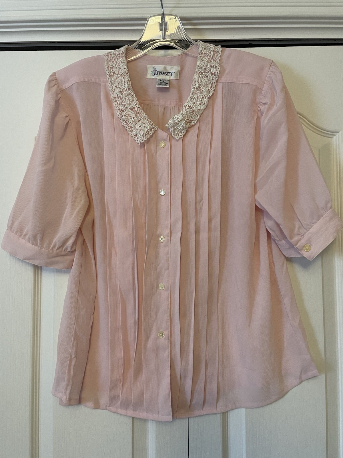 Pink Pastel Blouse Top Ivory Lace Collar 3/4 Sleeves Tucks Diversity Size 14