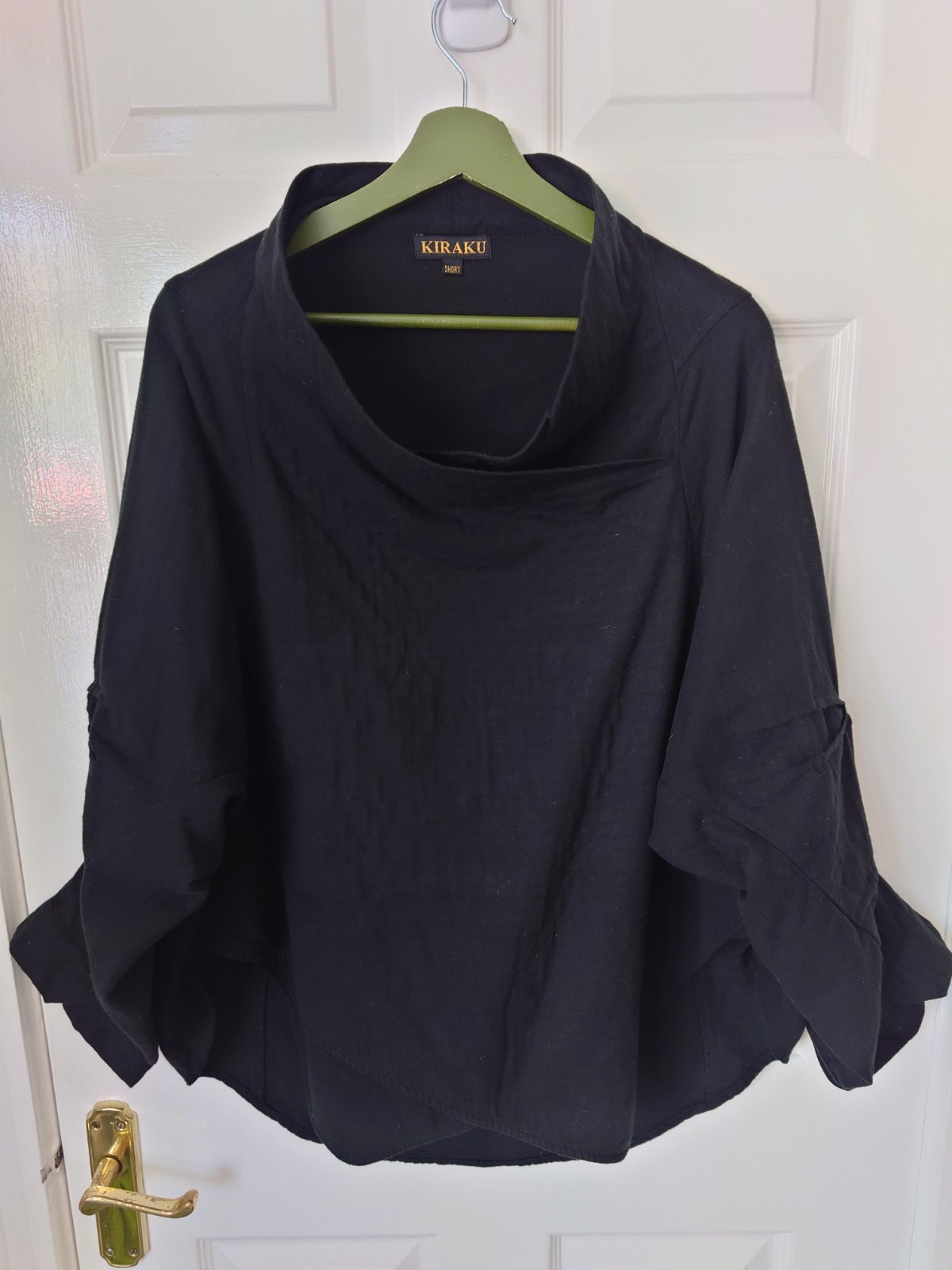 Kiraku Muku Top 100% Cotton Black Free Size Short Length Pockets Layers Japanese