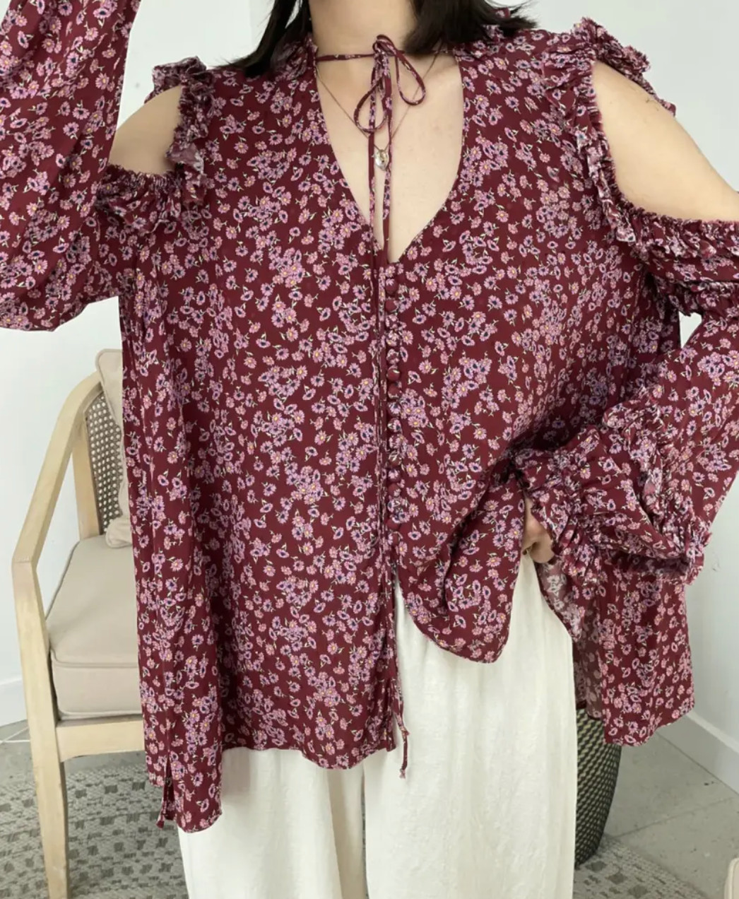 MAGDA BUTRYM floral print silk blouse in size 8 (EU 36)