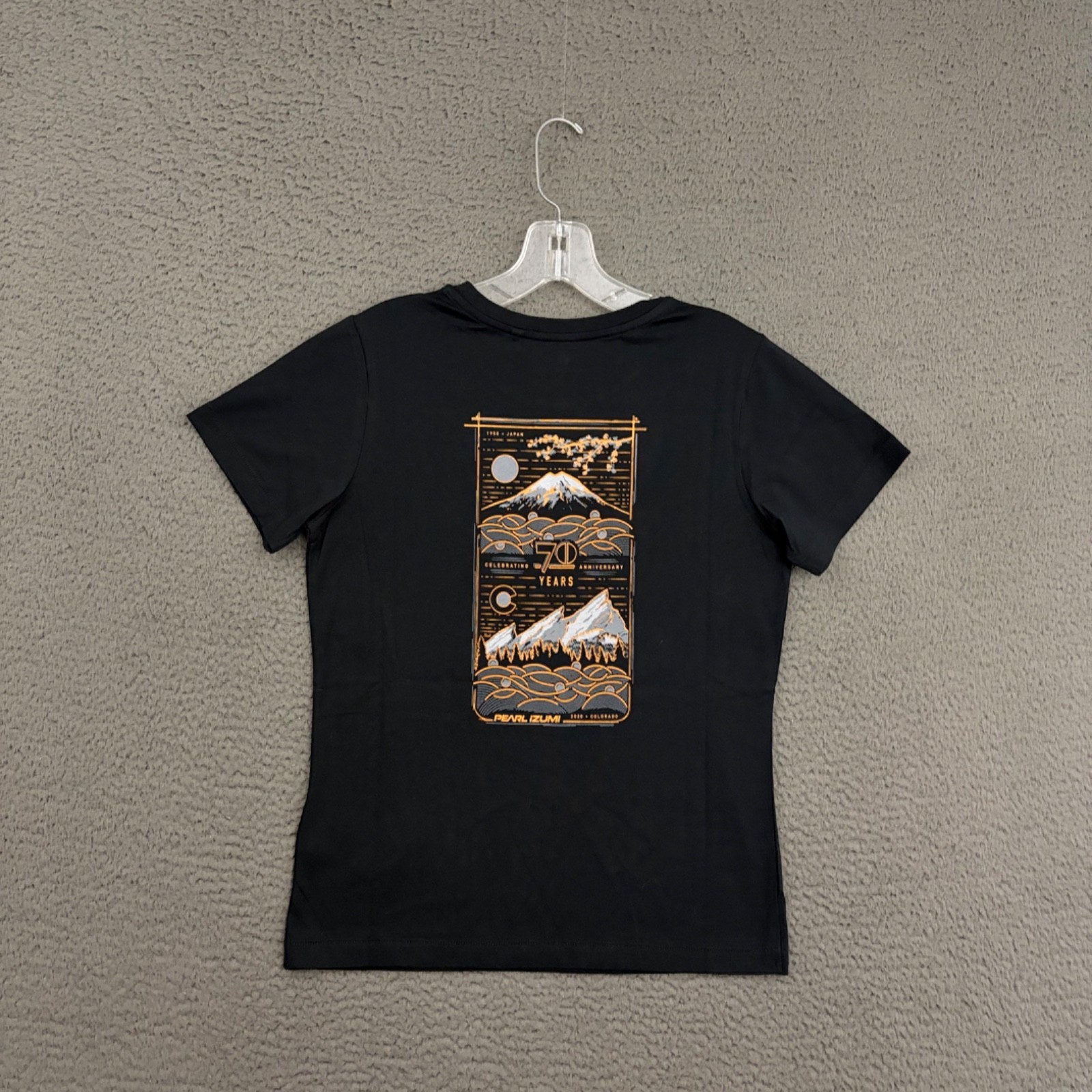 Pearl Izumi T-Shirt Womens Medium Black 70 Years Graphic Cycling Bike Sports Mom
