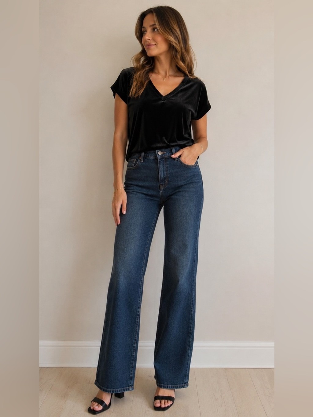 Sanctuary Black Velvet V-Neck Top Size Medium Casual Chic