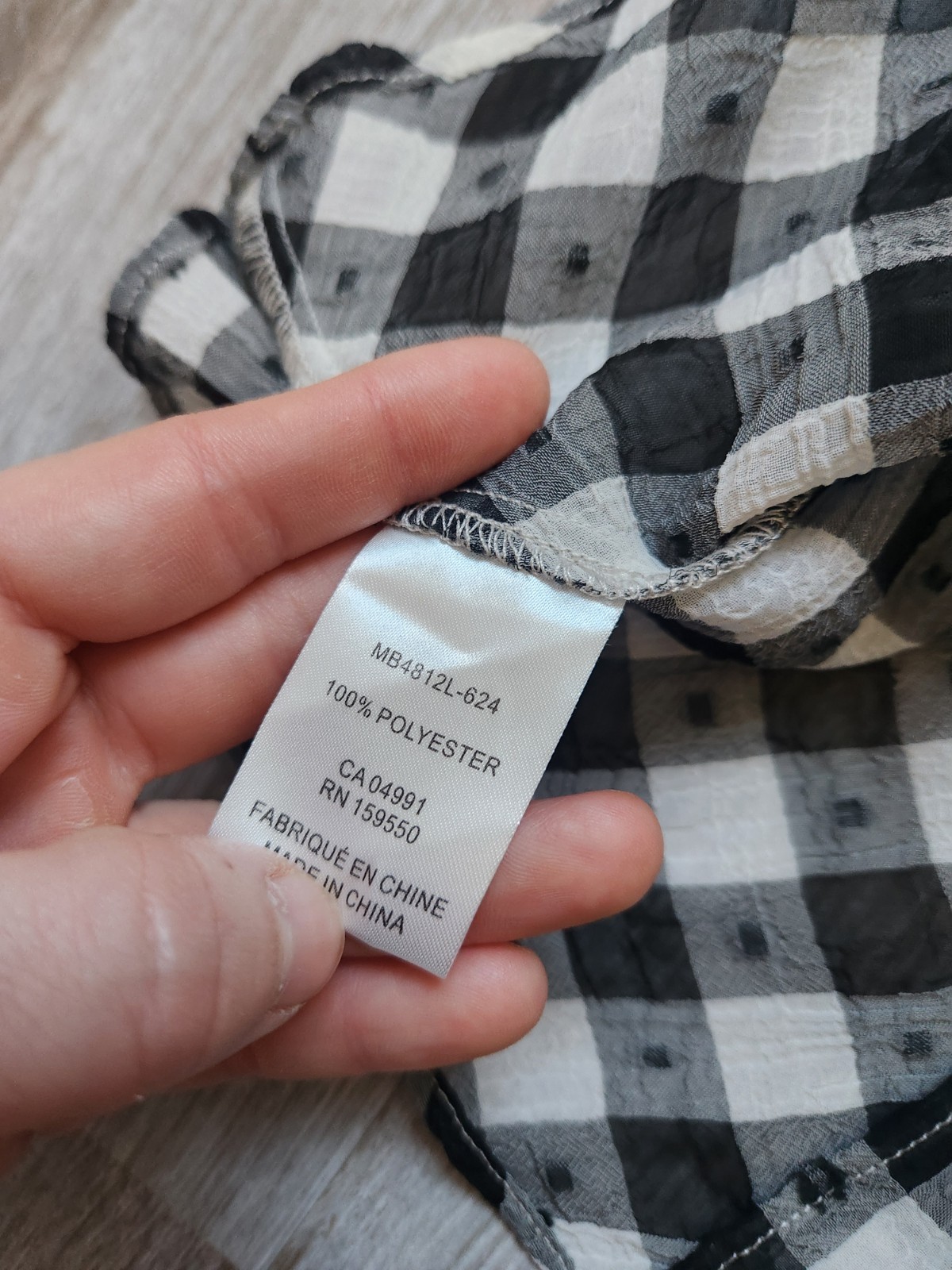 Maison D’Amelie Paris Gingham Faux Wrap Blouse Ruffle Sleeveless Sz M EUC