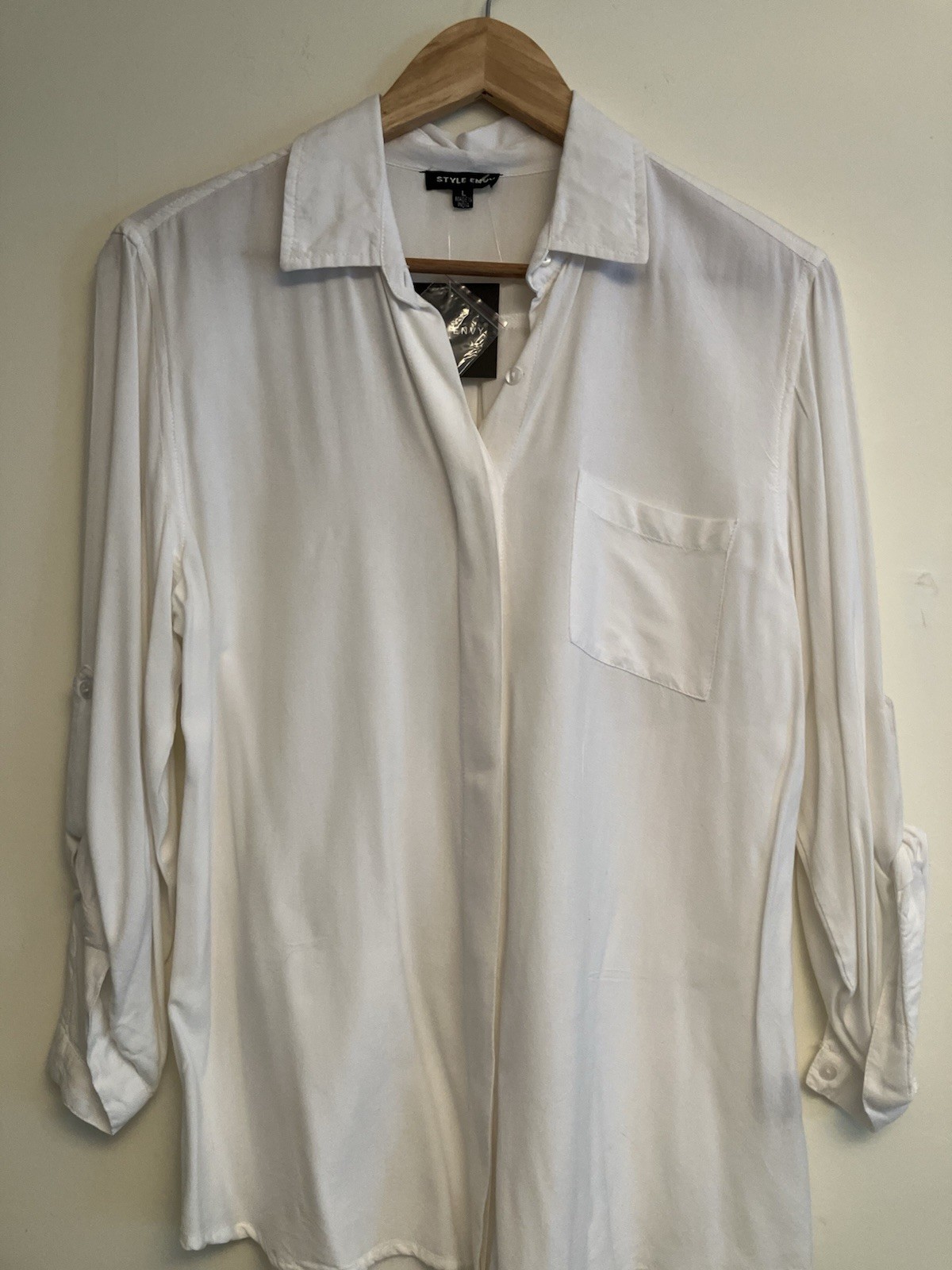 Style Envy Womens Long-Sleeve White Button-Up Top NWT Size L Fluid Dressy
