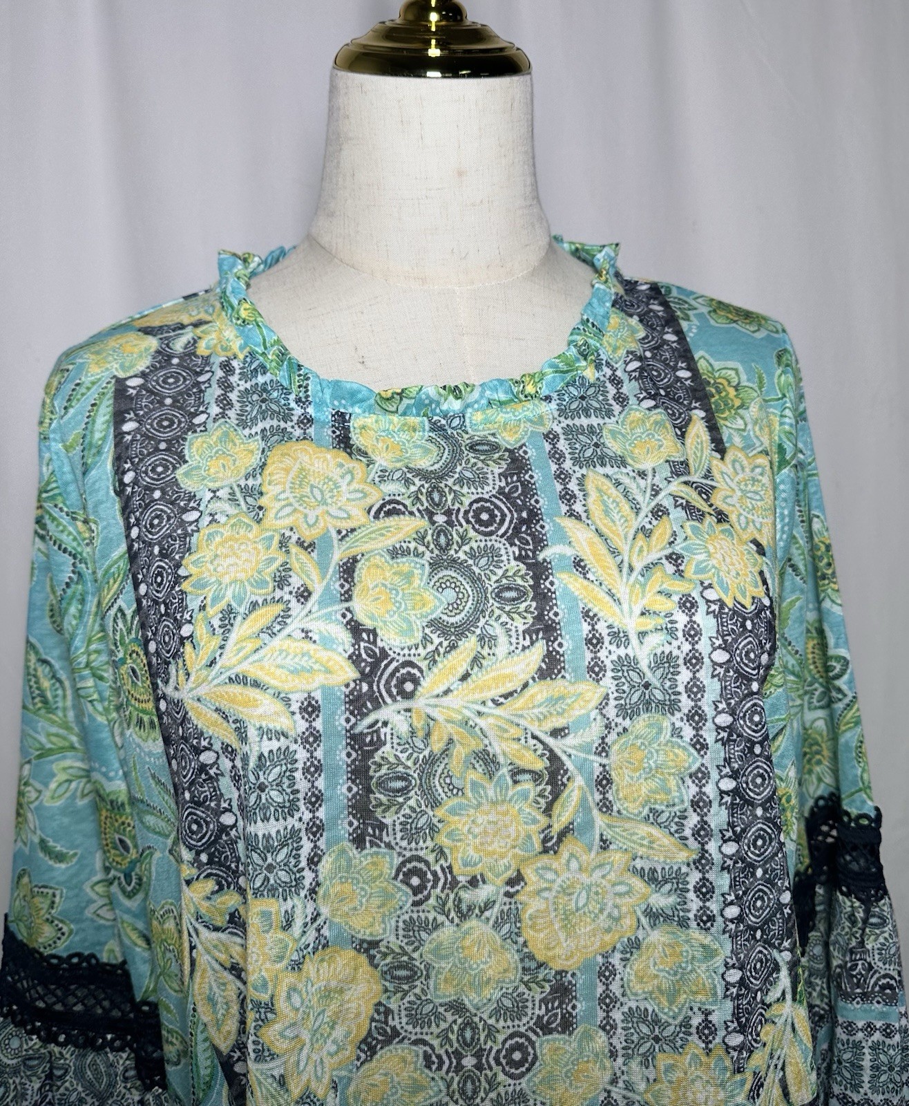 Ruby Rd Top Shirt Blouse Women PXL Petite 3/4 Bell Sleeve Embroidered Green Blue