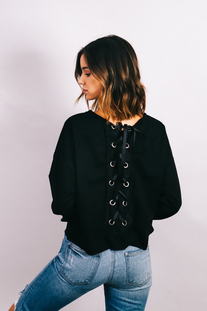 Jella C. Savage Women’s Black Crop Top Grommets Lace Small Medium Large
