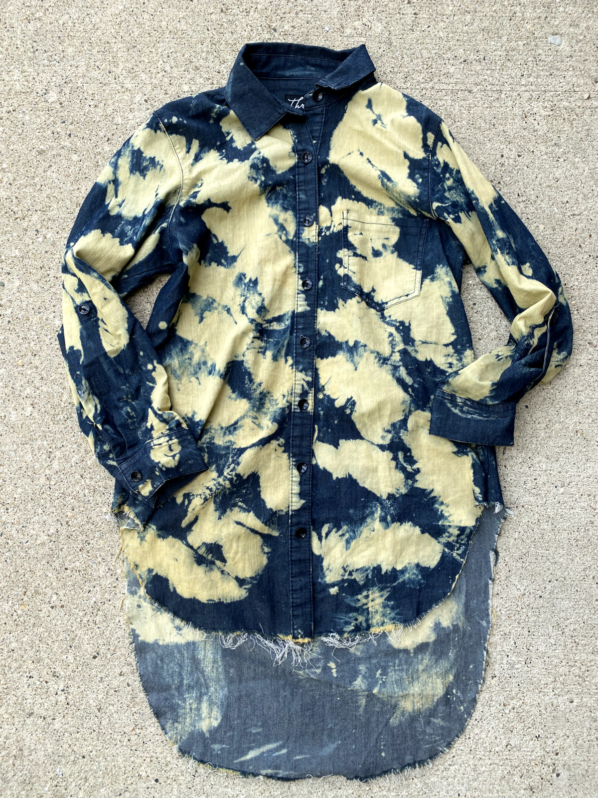 Thrill Jeans Women’s Size Large Novelty Wash Shirt Top Destroyed Grunge Punk