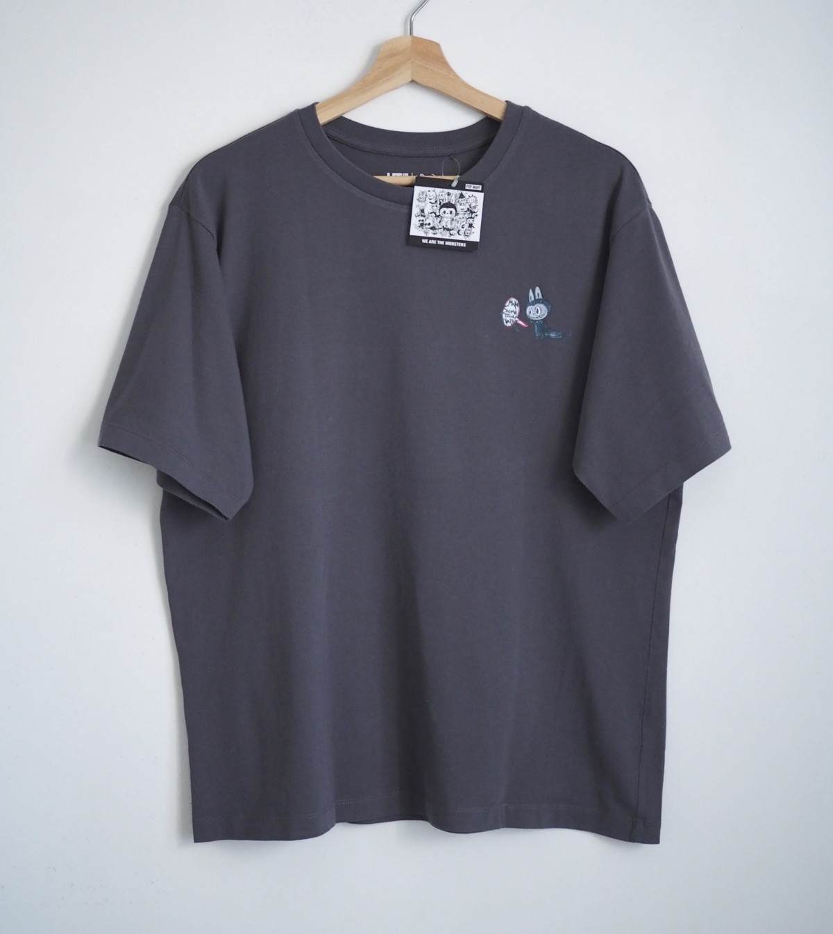 Pop Mart US Exclusive We Are The Monsters Zimomo Uniqlo Graphic T Shirt Size L
