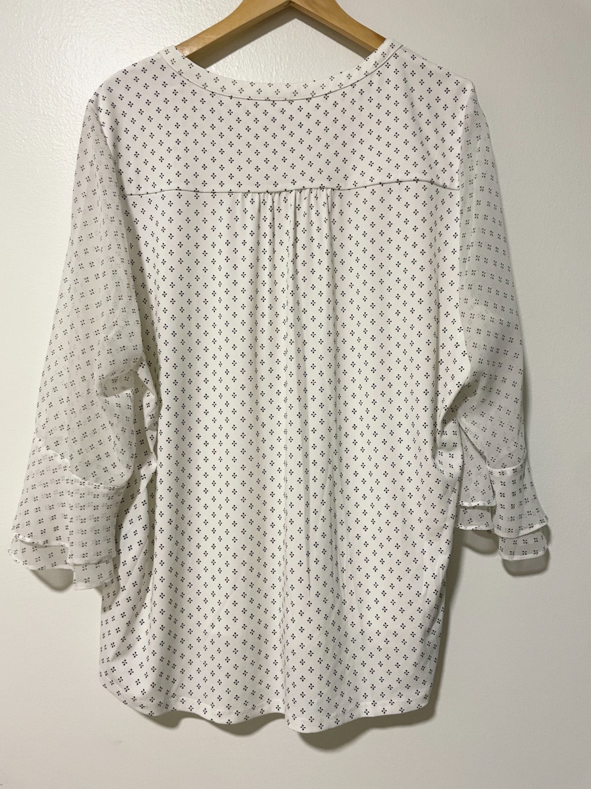 Charter Club V-Neck Pleated Pintuck Chiffon Blouse Size XXL Sheer Tiered Sleeve