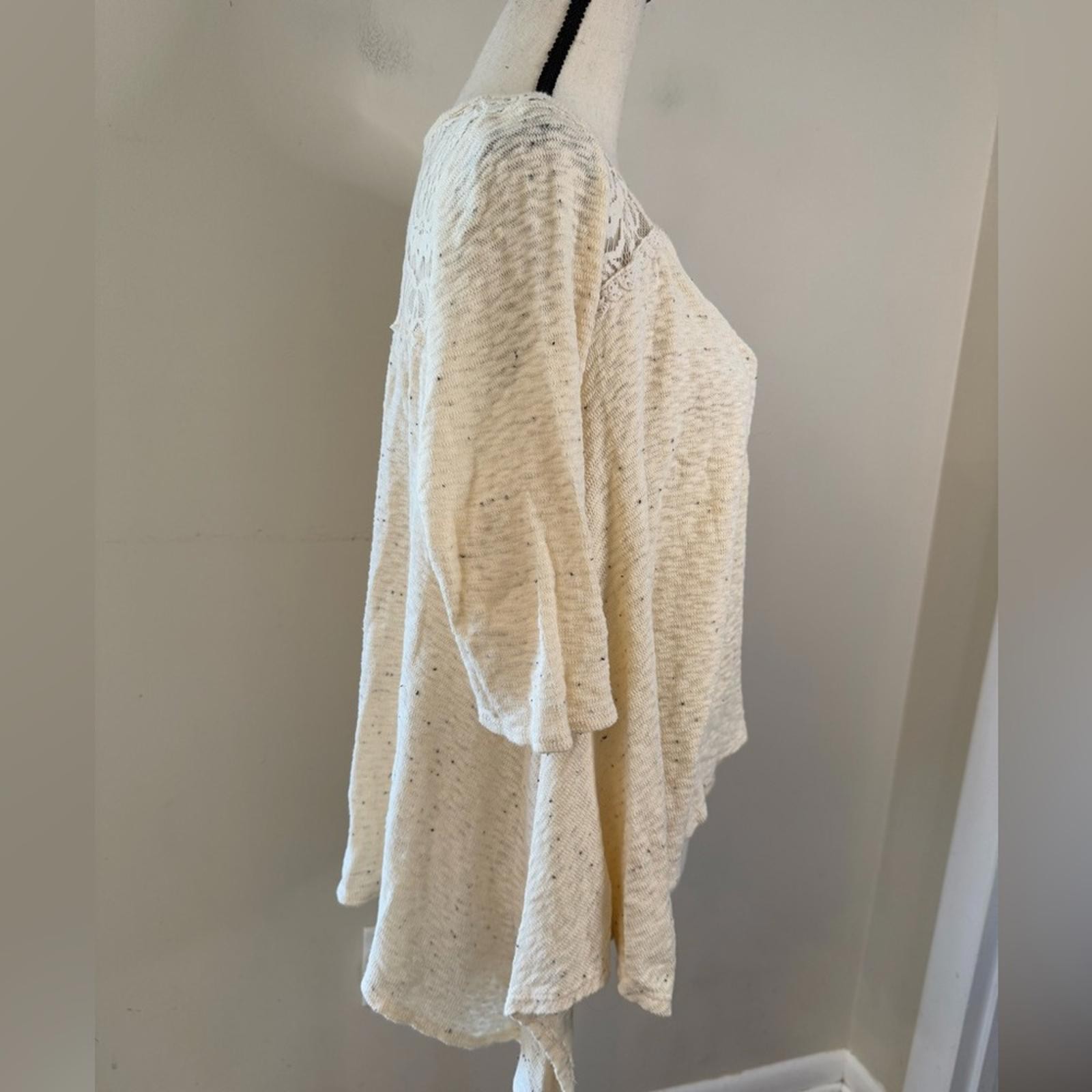 Everleigh boho Cream Lace Shoulder Heather Knit Top scoop neck crop sleeves XS