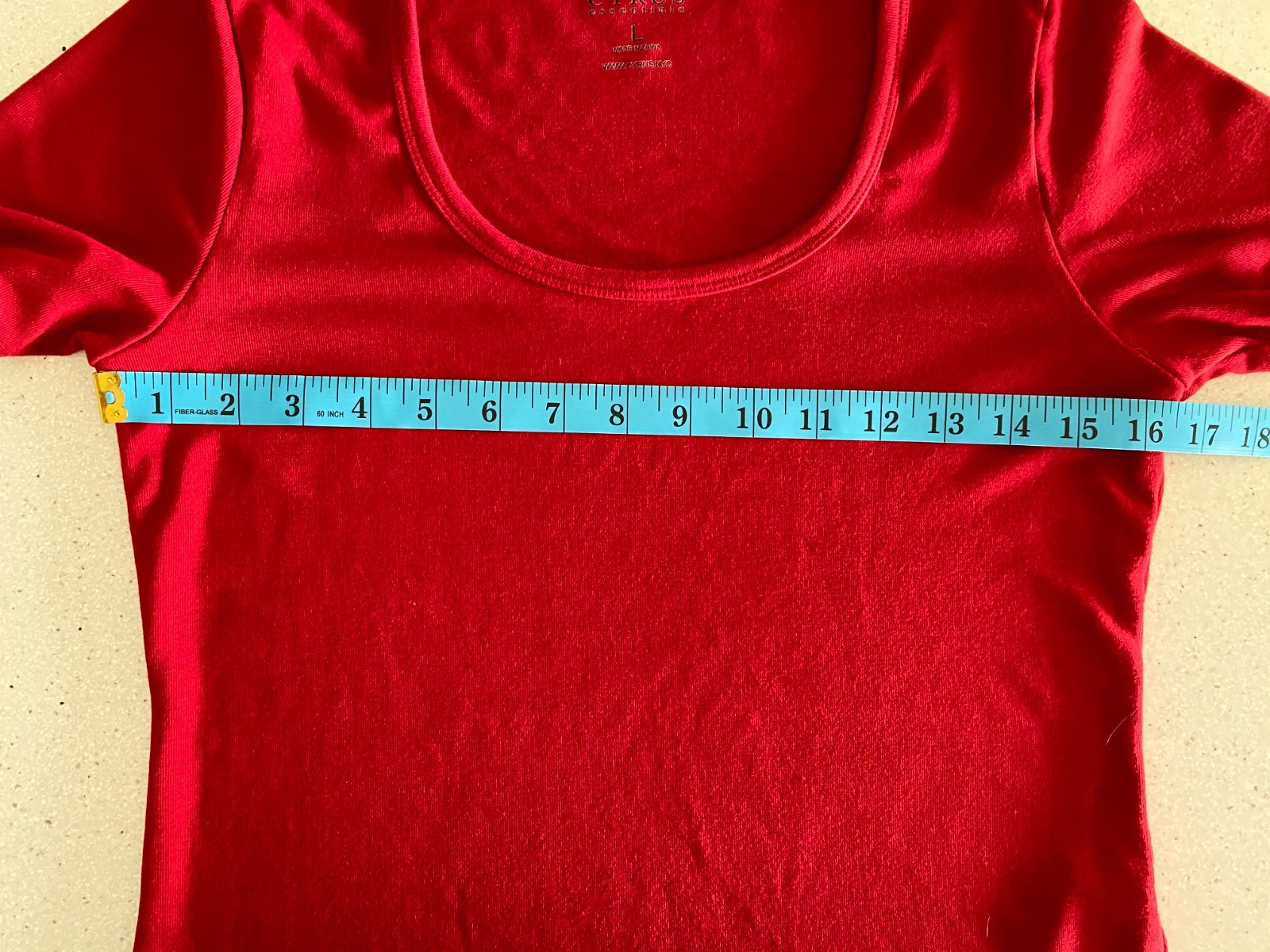 Cyrus Essentials Red Top Size Large Short Sleeve Round Neck Fitted
