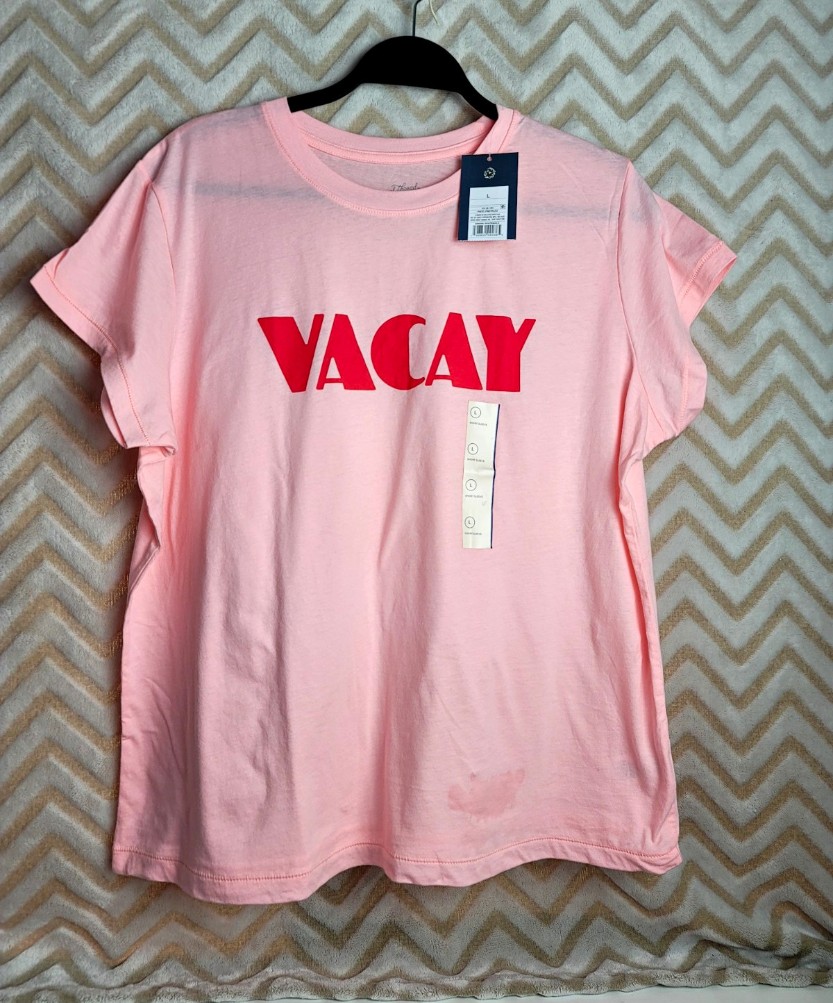 Universal Thread Women’s L Pink “VACAY” Graphic Tee Cotton Short Sleeve Crew