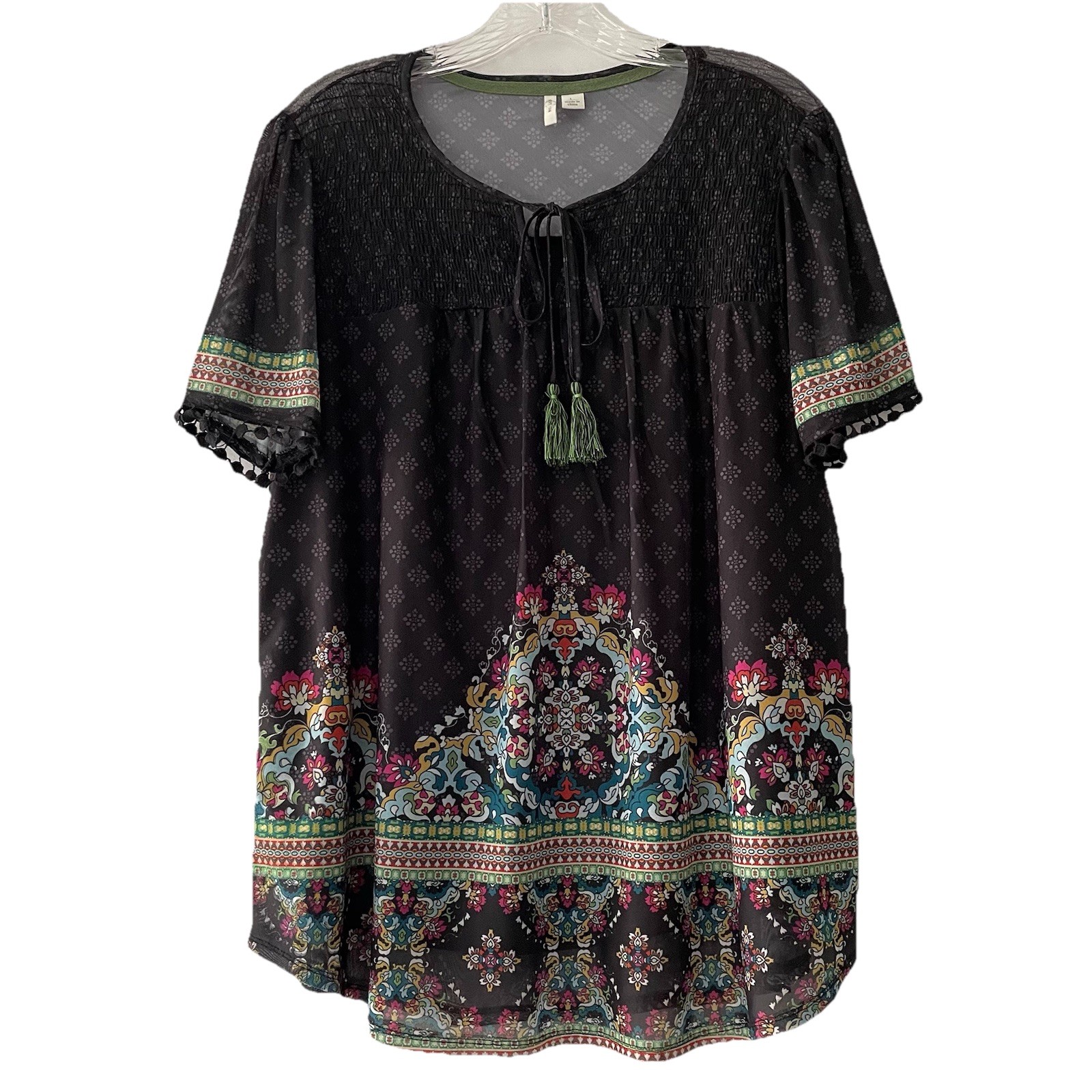 Cato Est Women’s Size Large Mesh Overlay Crochet Trim Fringe Tassel Keyhole Top