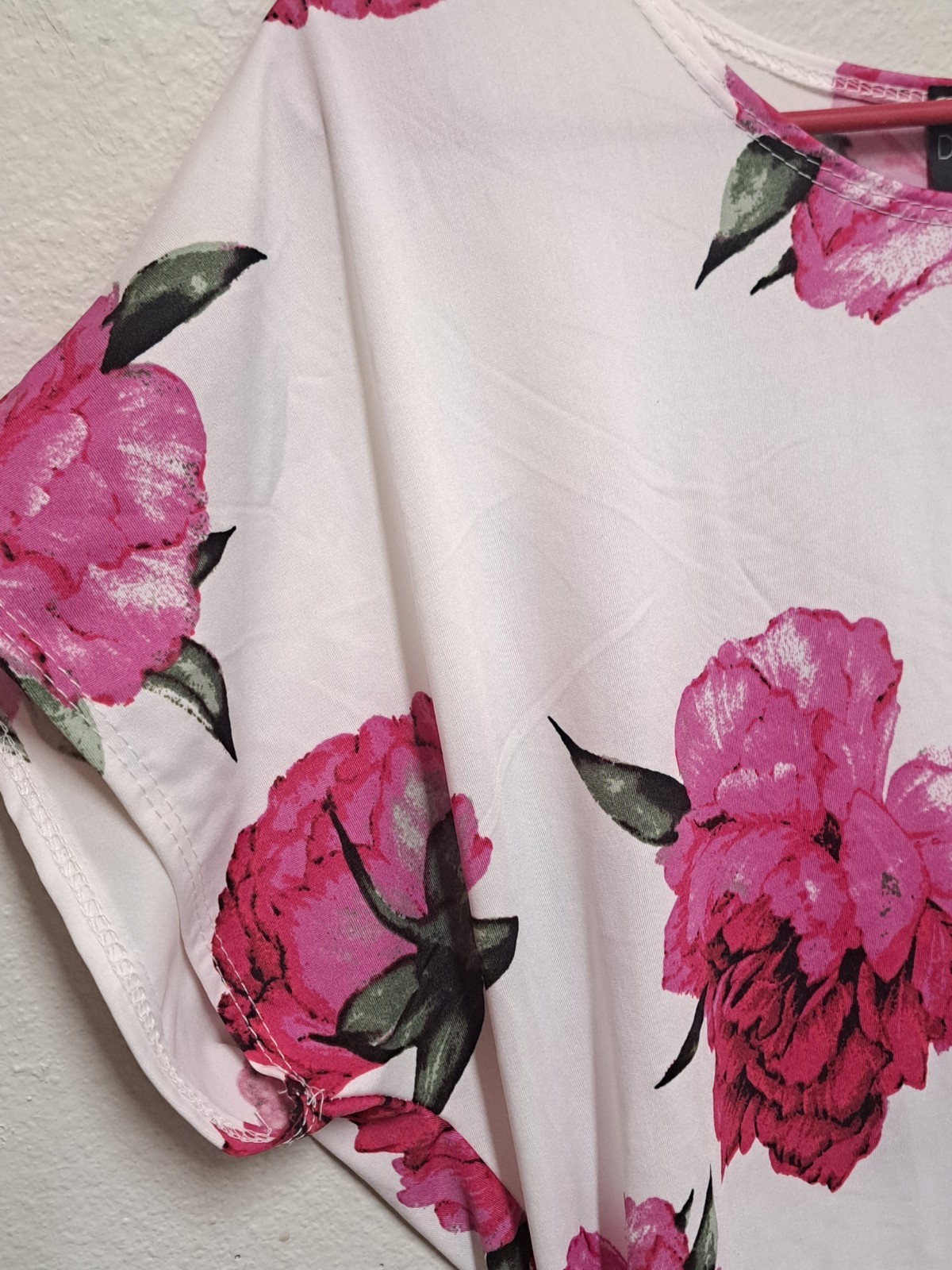 Discreet Floral Blouse Womens XL Pink White Ruched Hem Stretch Short Sleeve Top