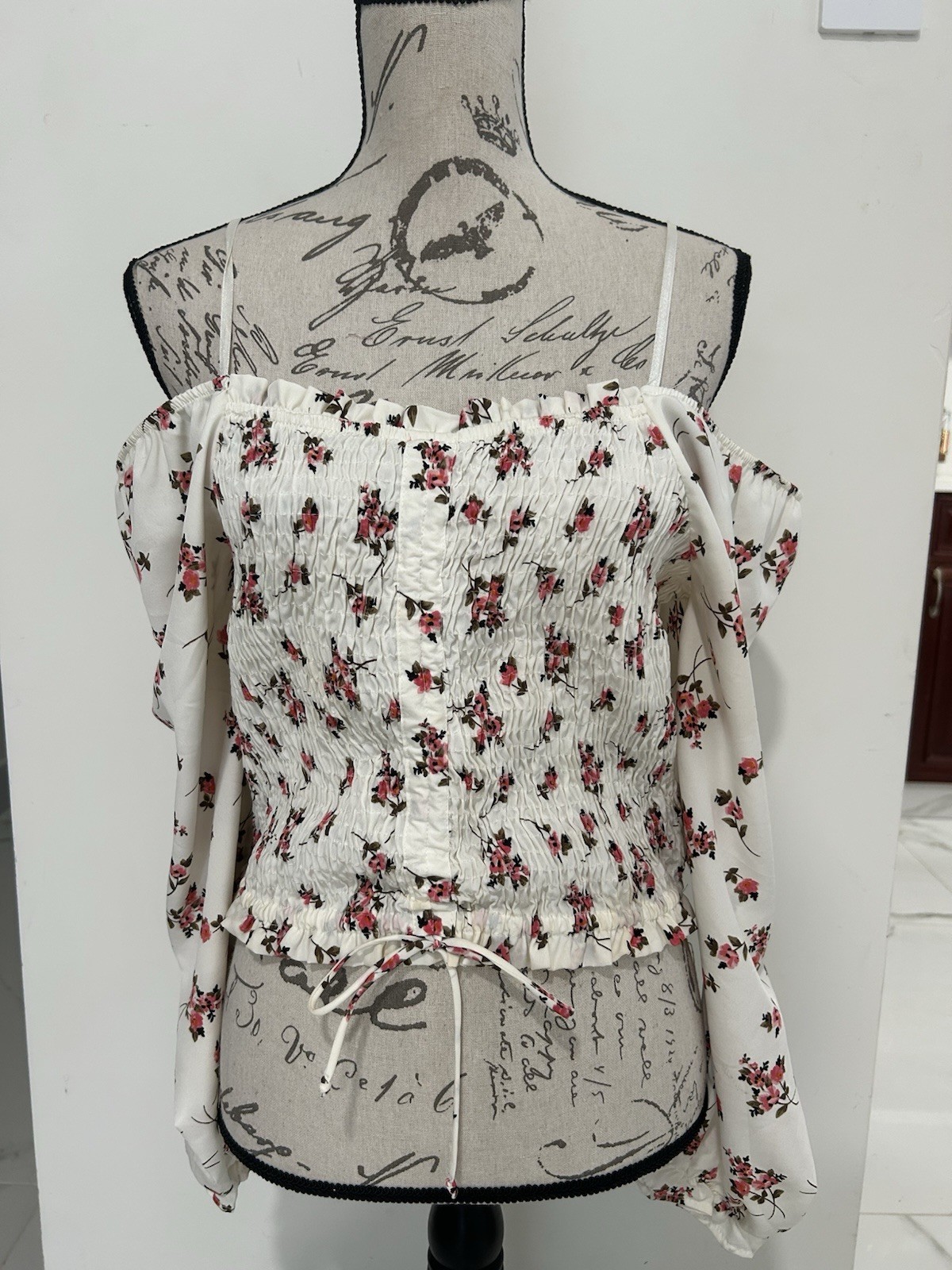 Speed Limit White Floral Square Neck Smocked Puff Long Sleeve Crop Blouse L