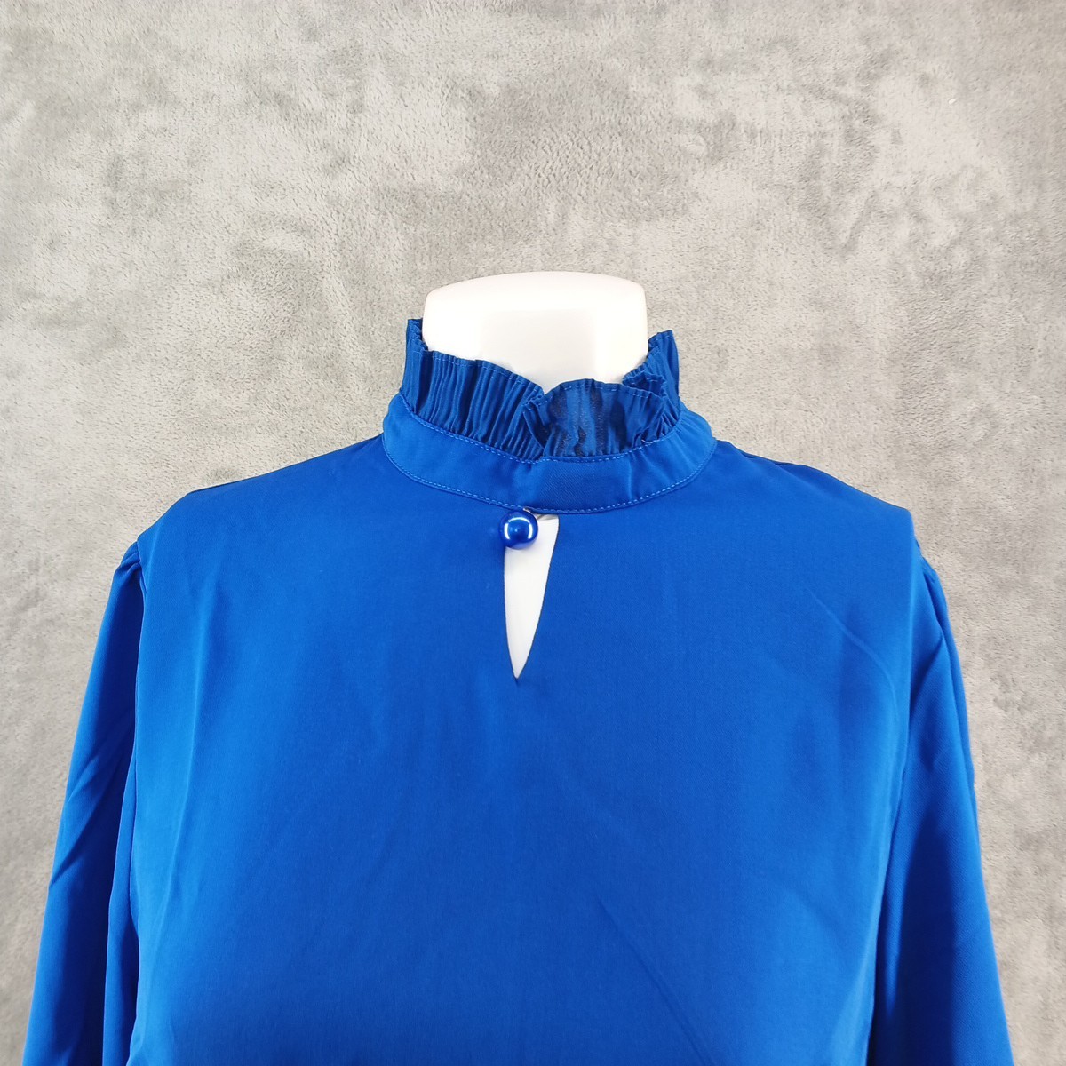 NWT VIVID Women Blouse MEDIUM(8-10) Flared Sleeves Back Zip Blue Woven Mock Neck