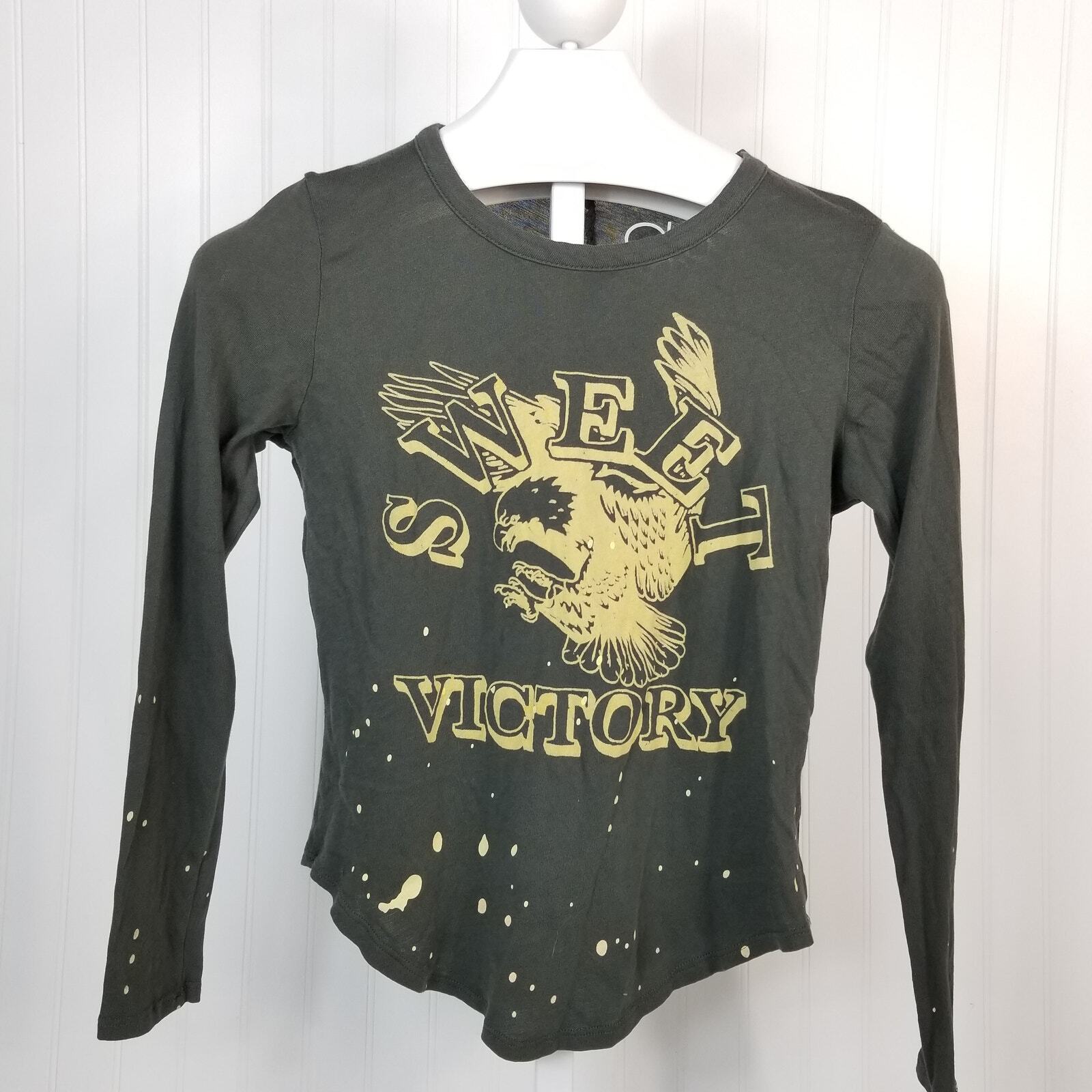 Chaser Sweet Victory Shirttail Top Green Small
