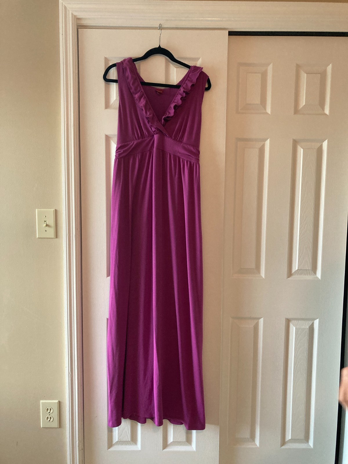 Lot of women’s medium tops and dresses 5pc +1 bonus