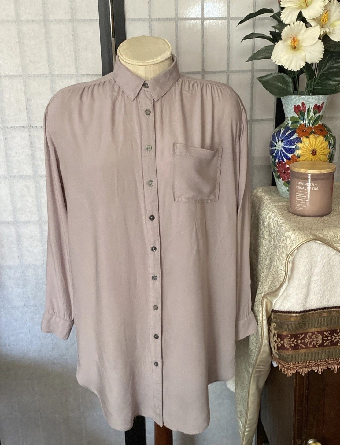 Carly Jean Los Angeles Women S Ruched Mauve-Lavender Drapey Buttonfront Blouse