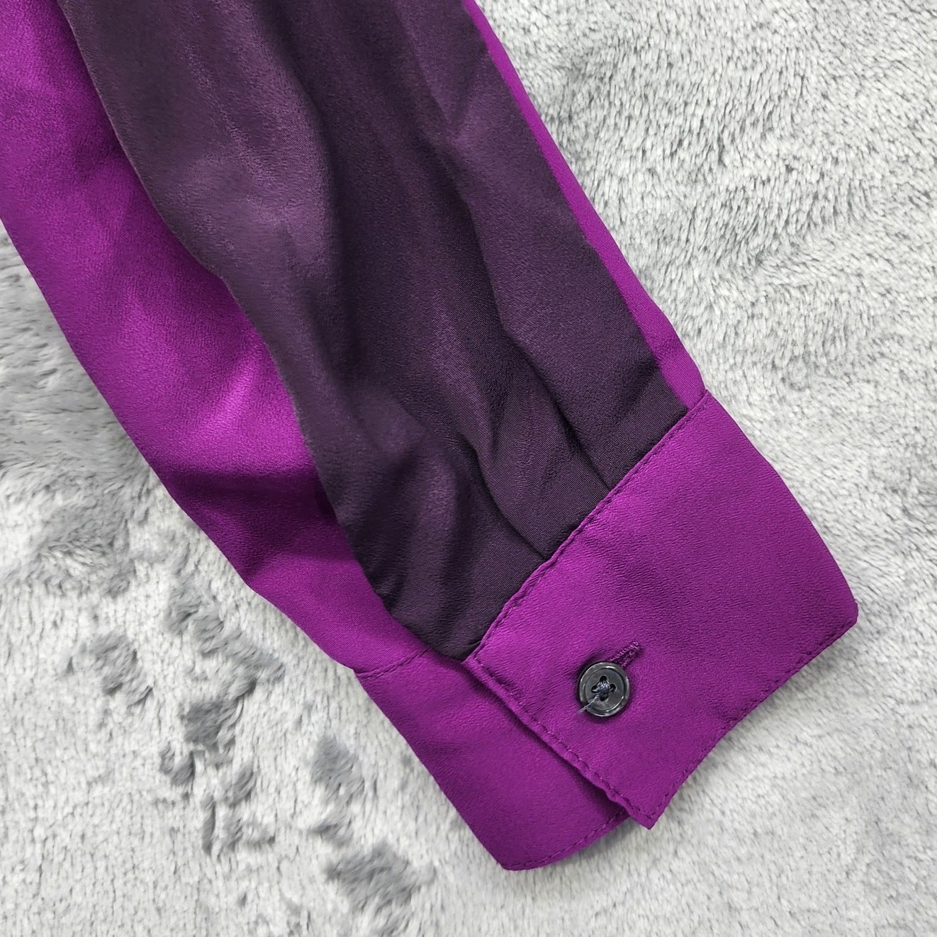 Sofia Vergara Top Womens M Purple 2-Tone Long Sleeve Popover Studded Pockets