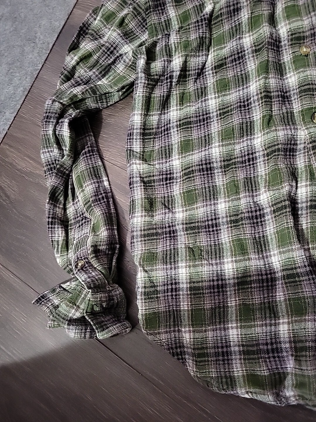 Great Northwest Med Button Down Green Brown White Plaid Cotton Flannel Shirt