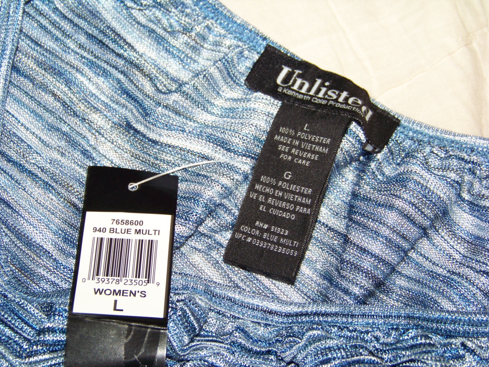 Women’s Unlisted by Kenneth Cole Pullover Top – L – New with Tag