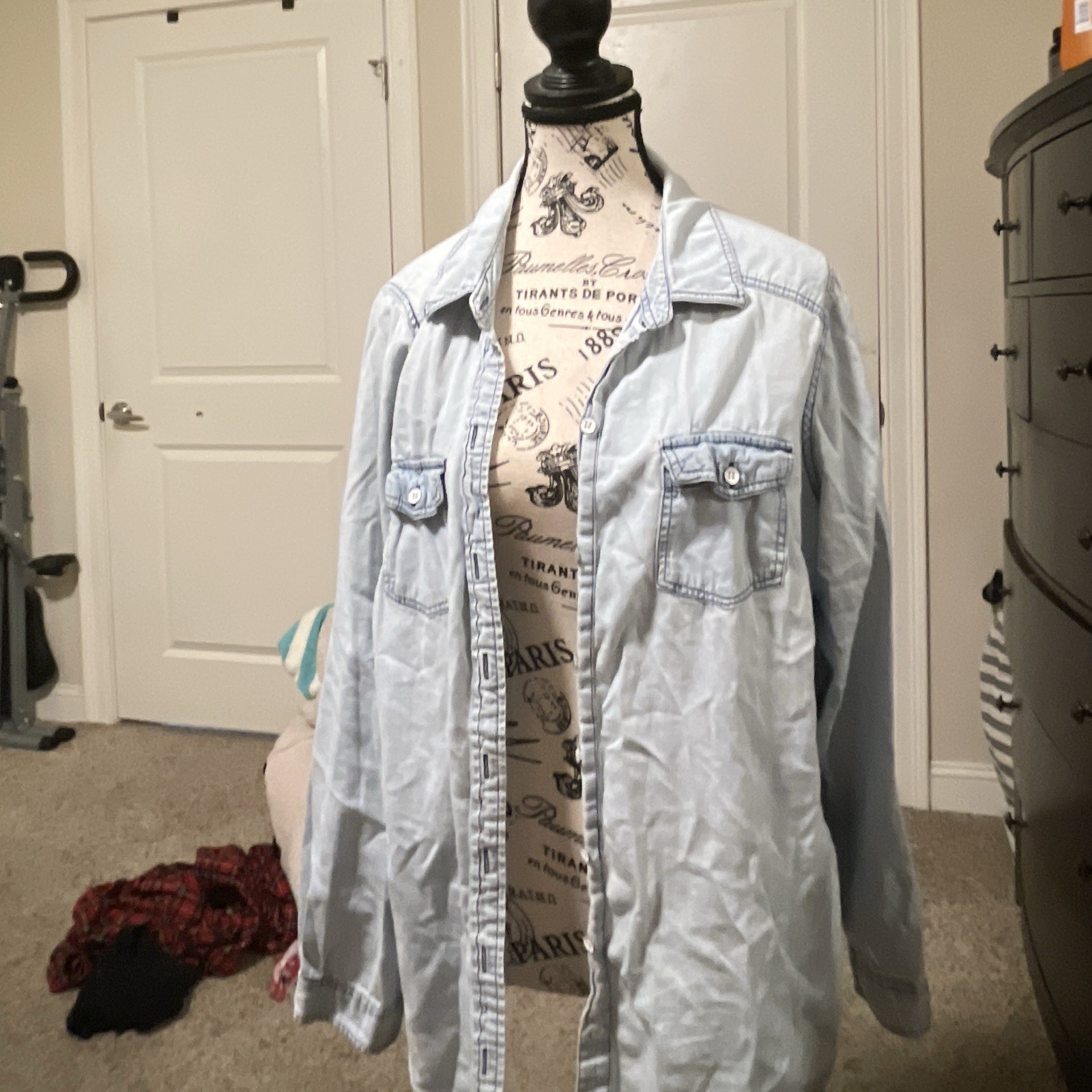 Torrid Light Blue Solid Denim Collared Long Sleeve Button-Up Shirt Plus 1
