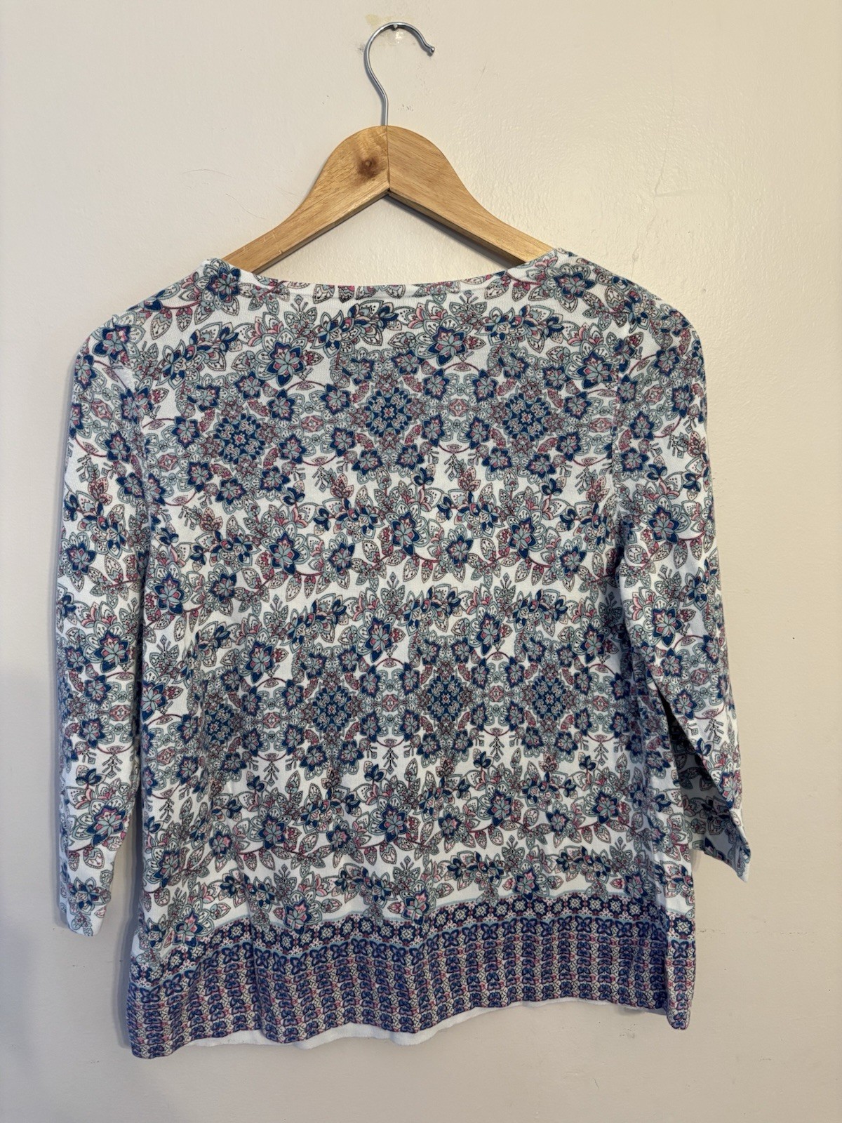Talbots Women’s Blue Pink White Boat Neck 3/4 Sleeve Floral Cotton Knit Top M