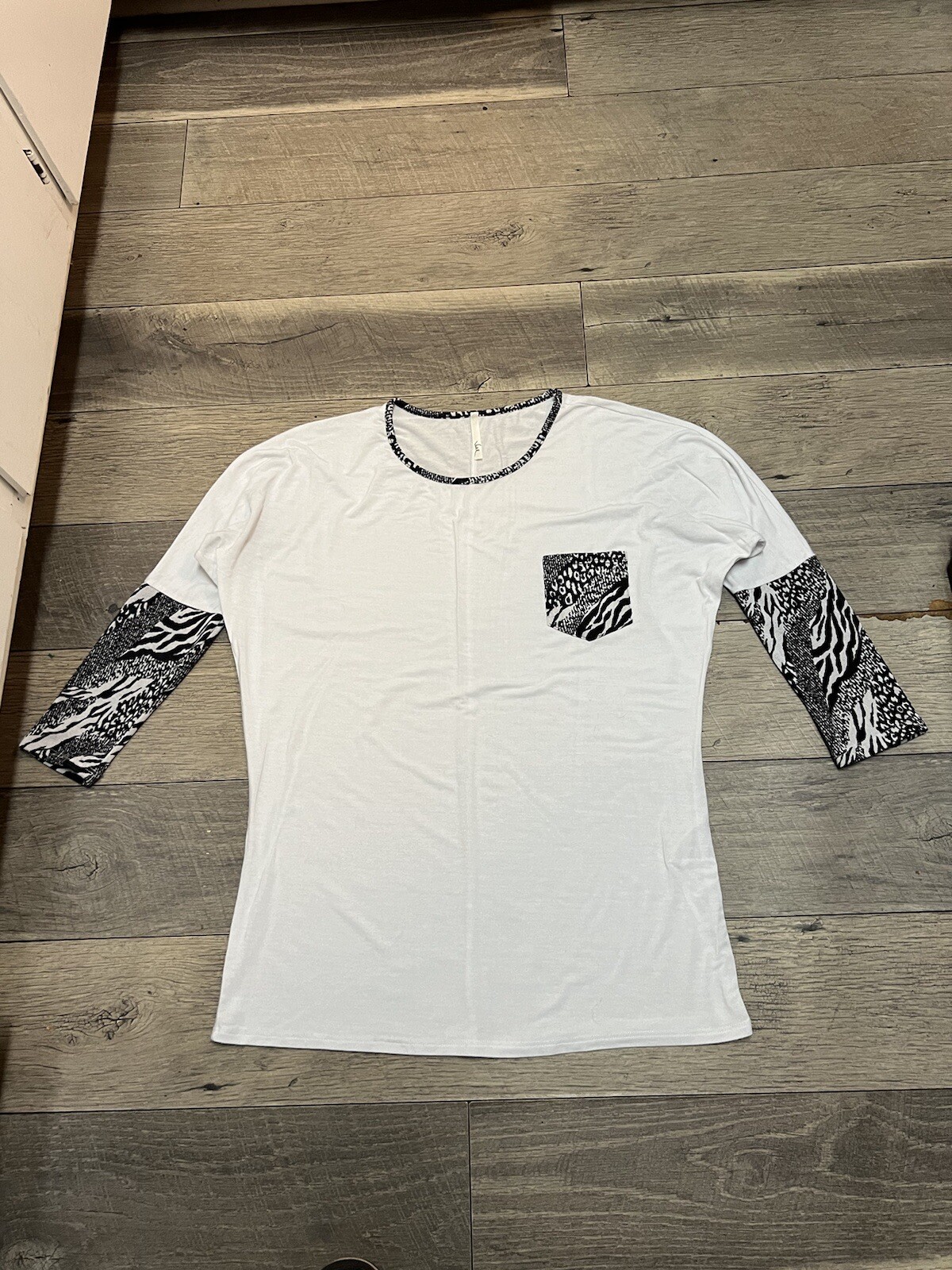 Boutique Pink Blush Voll white tunic with black and white animal print trim M