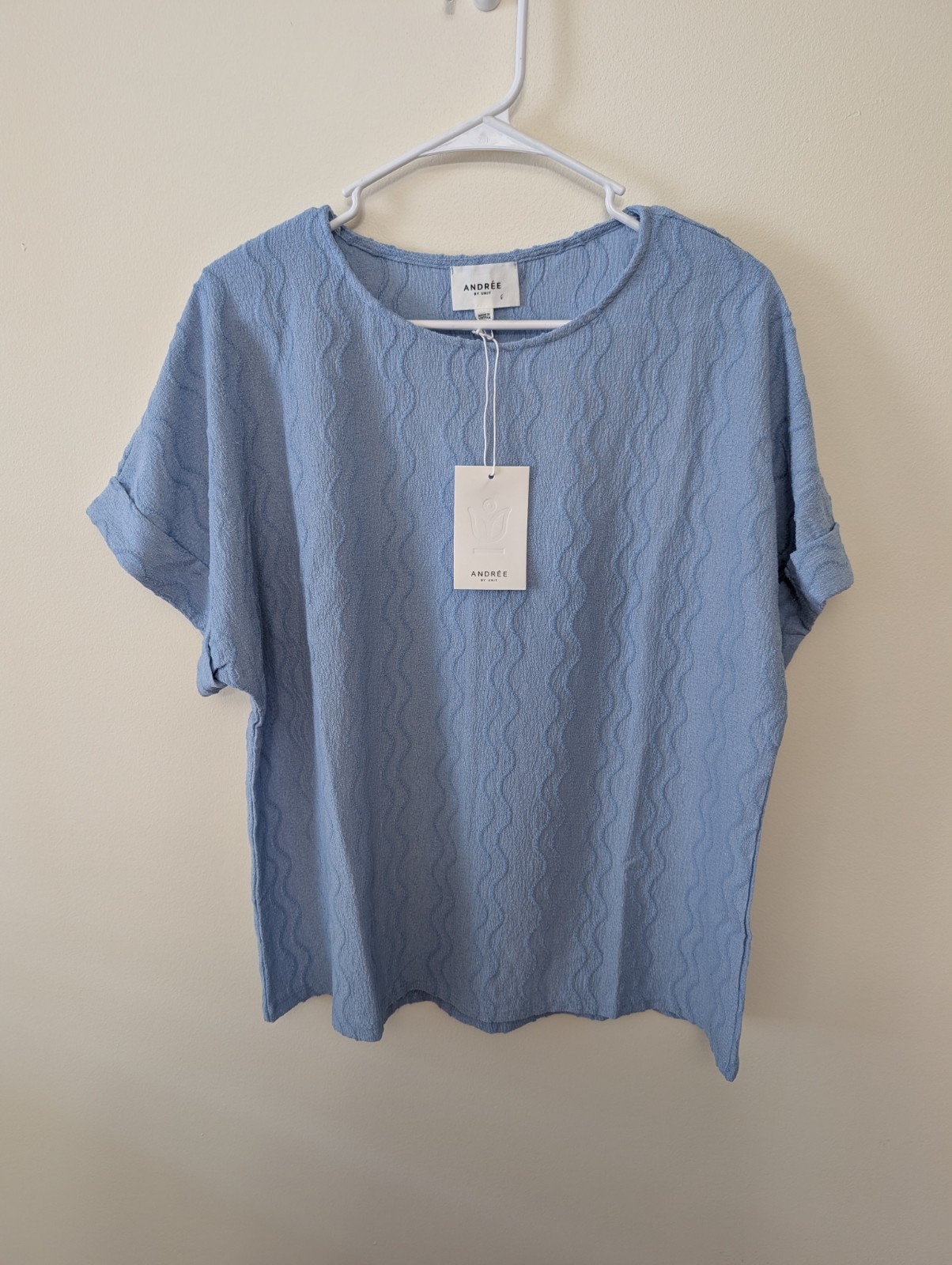Andree by Unit Women’s Sky Blue Oversized Textured Dolman Cuffed Sleeve Medium