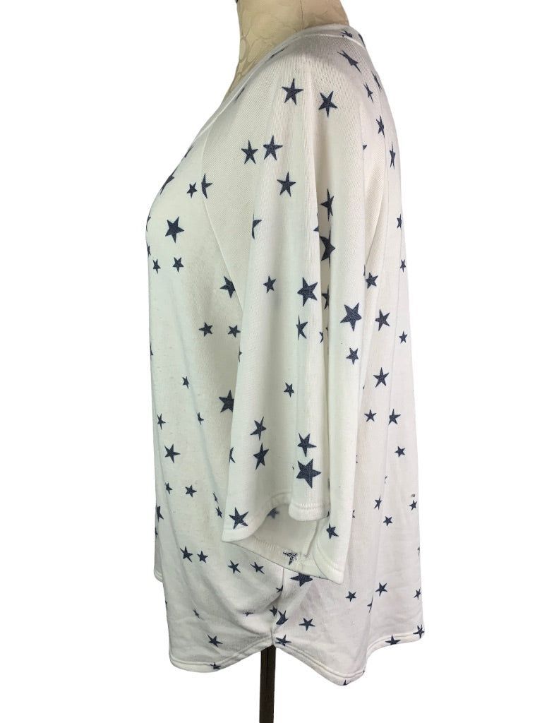 Medium Crepas Women’s Oversize Pullover Shirt White Blue Stars Short Sleeve