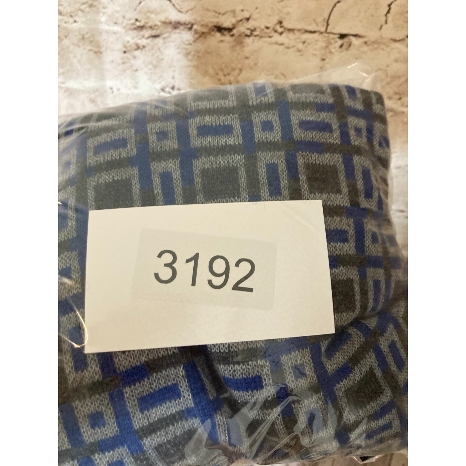 Outlander Top Womens Medium Blue Geometric Wool Blend Full Front Zip Pockets