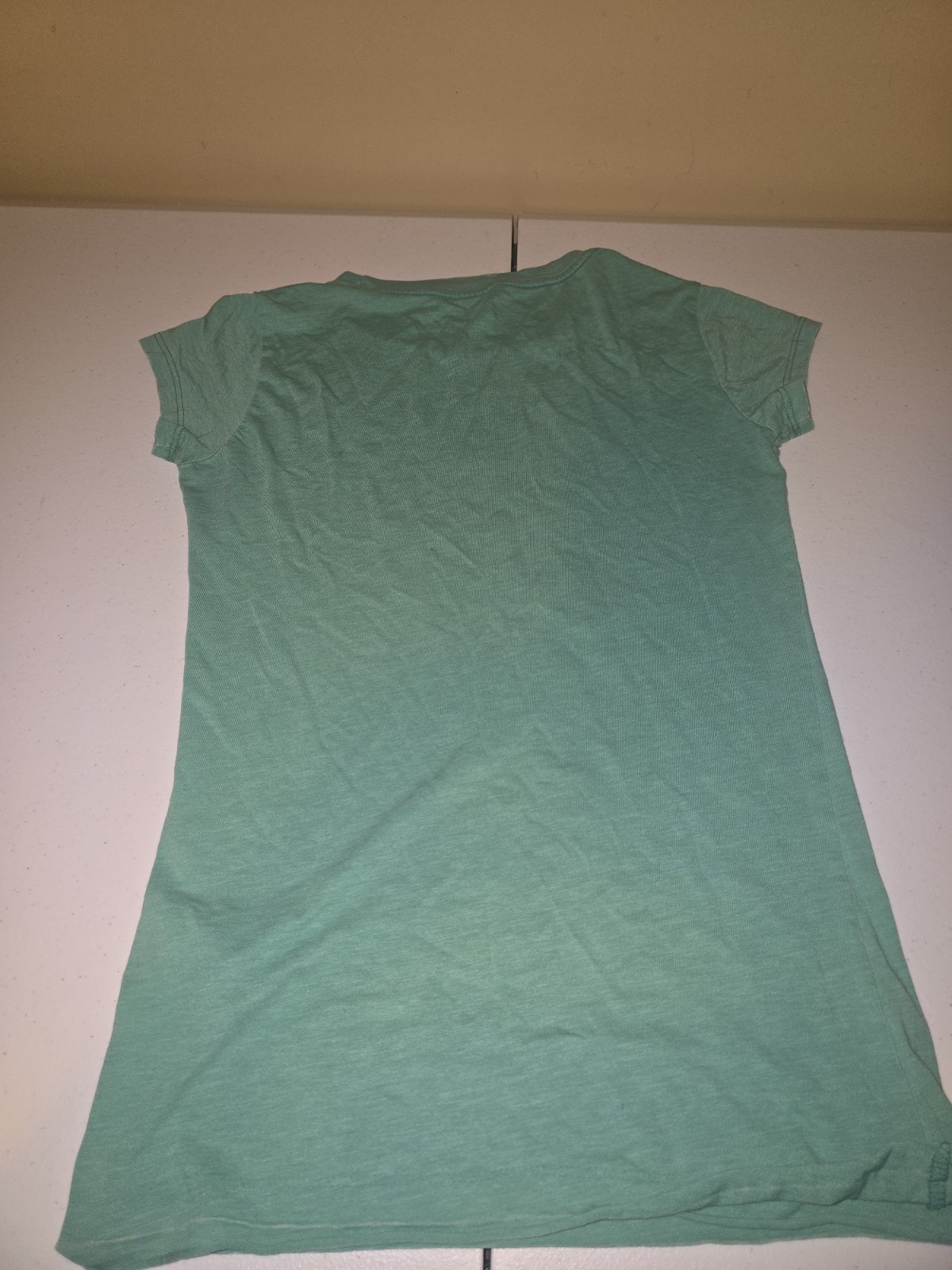Aero Women’s Green Beach Graphic Print Tee Crew Neck Short Sleeve Jersey