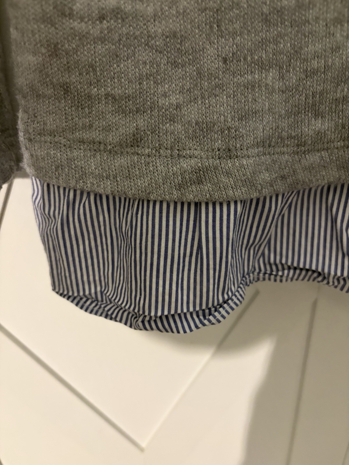 OVI Gray Long Sleeve Knit Top Blue Striped Ruffle Hem Women’s Medium