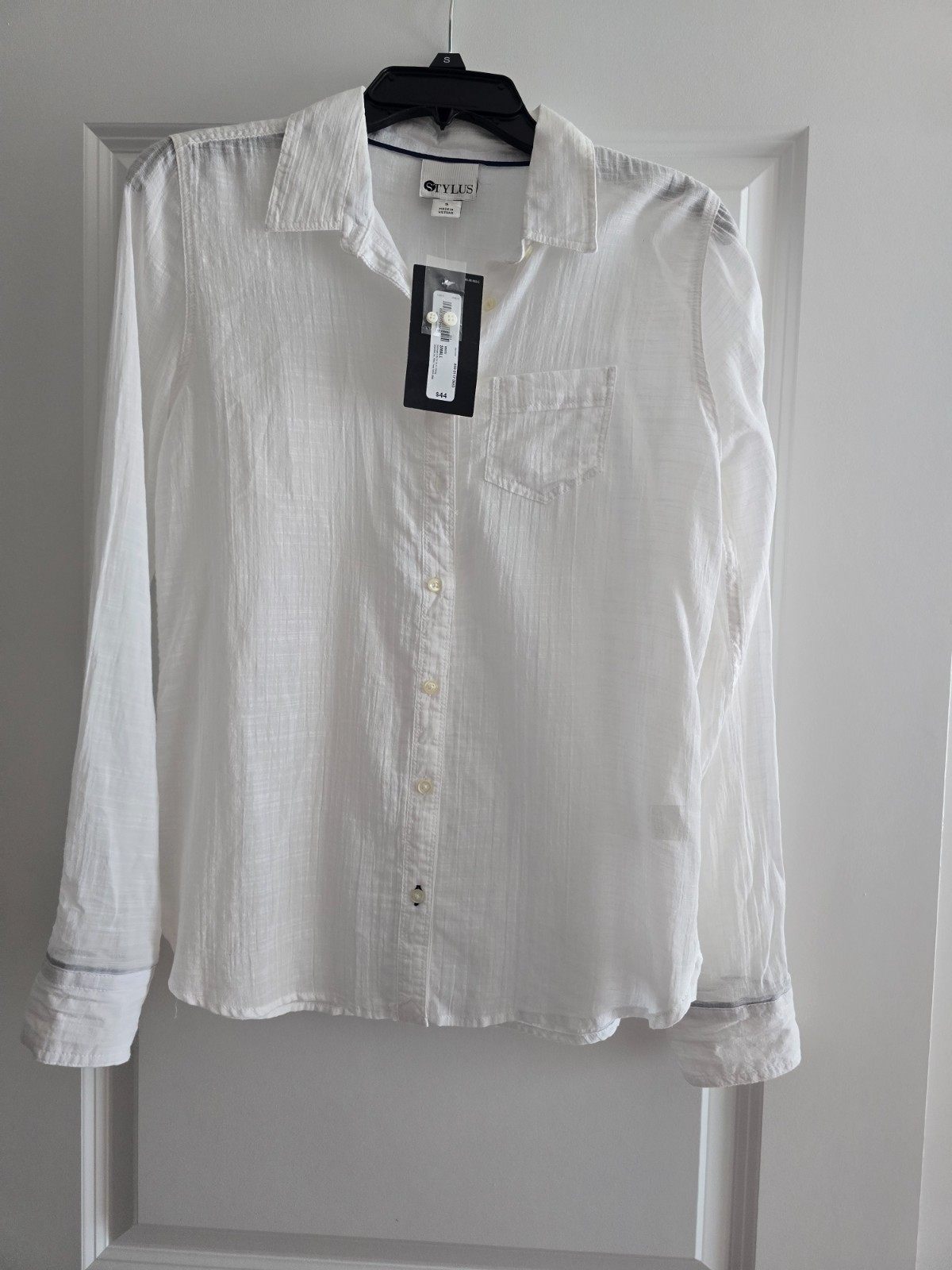 Stylus Button Front White Blouse, New with Tags, Size S