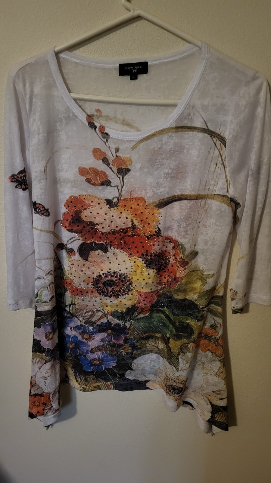 Coulor Works Womens Sz M Top Floral Studded Salmon 29 in L 24 Across Front Ches