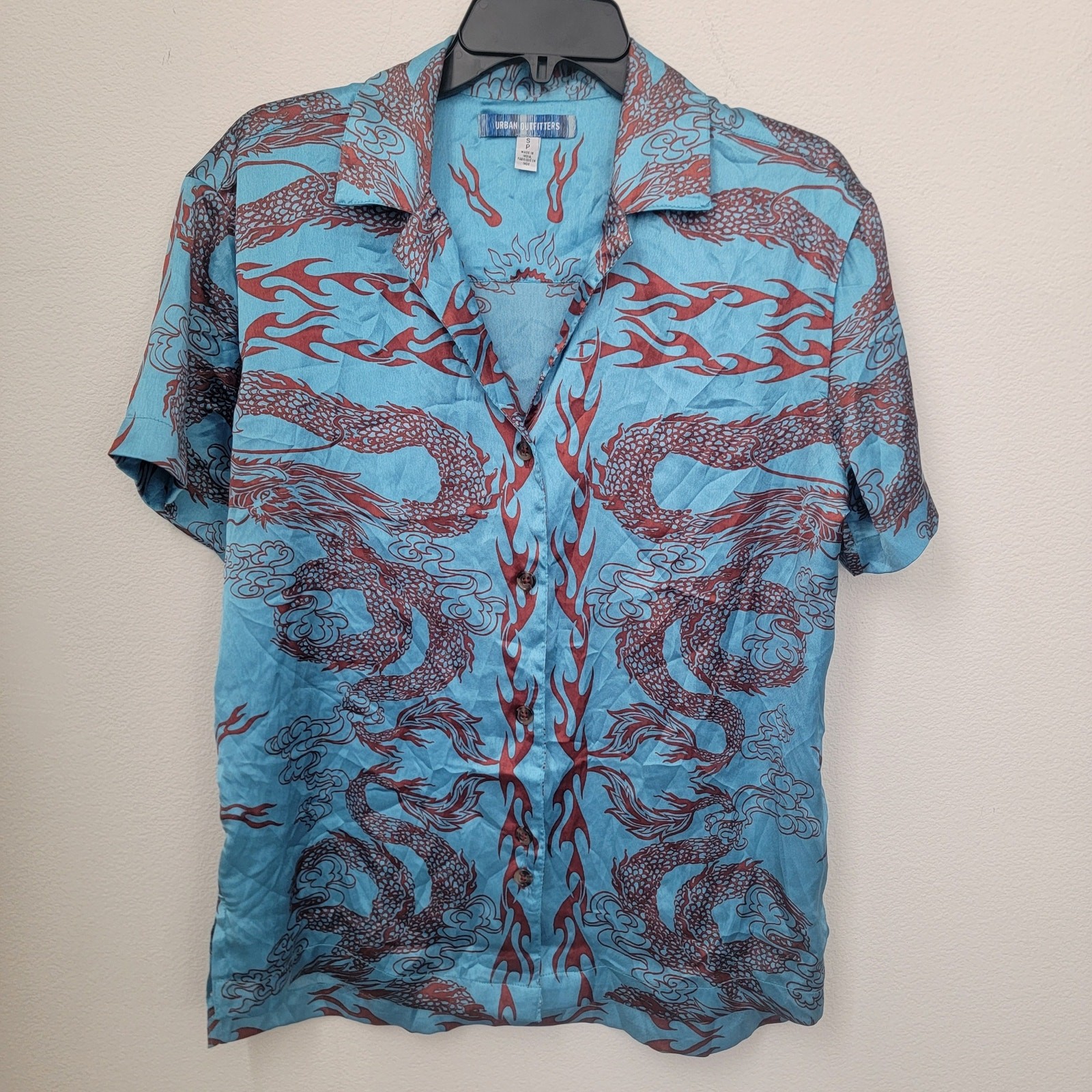 Urban Outfitters Dragon Asian Short Sleeve Button Up Collared Blue Shirt Small