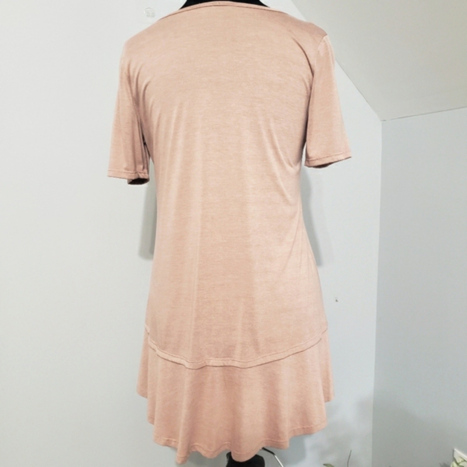 Embroidered Floral V Neck Short Sleeve Layered High Low Tunic Top Scoop Neck