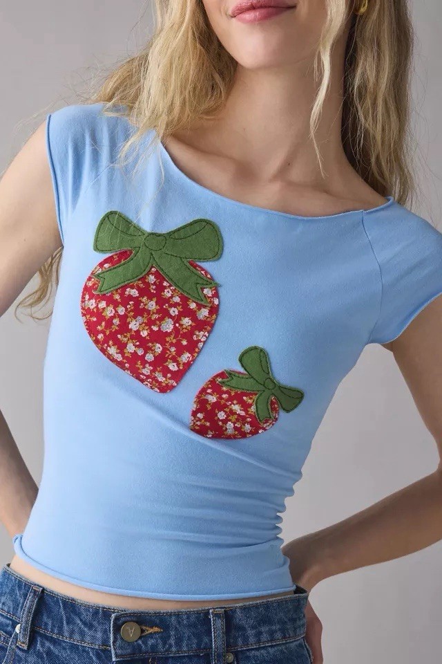 Urban Outfitters Out From Under Cotton Boatneck Strawberry Graphic Tee Sz Large