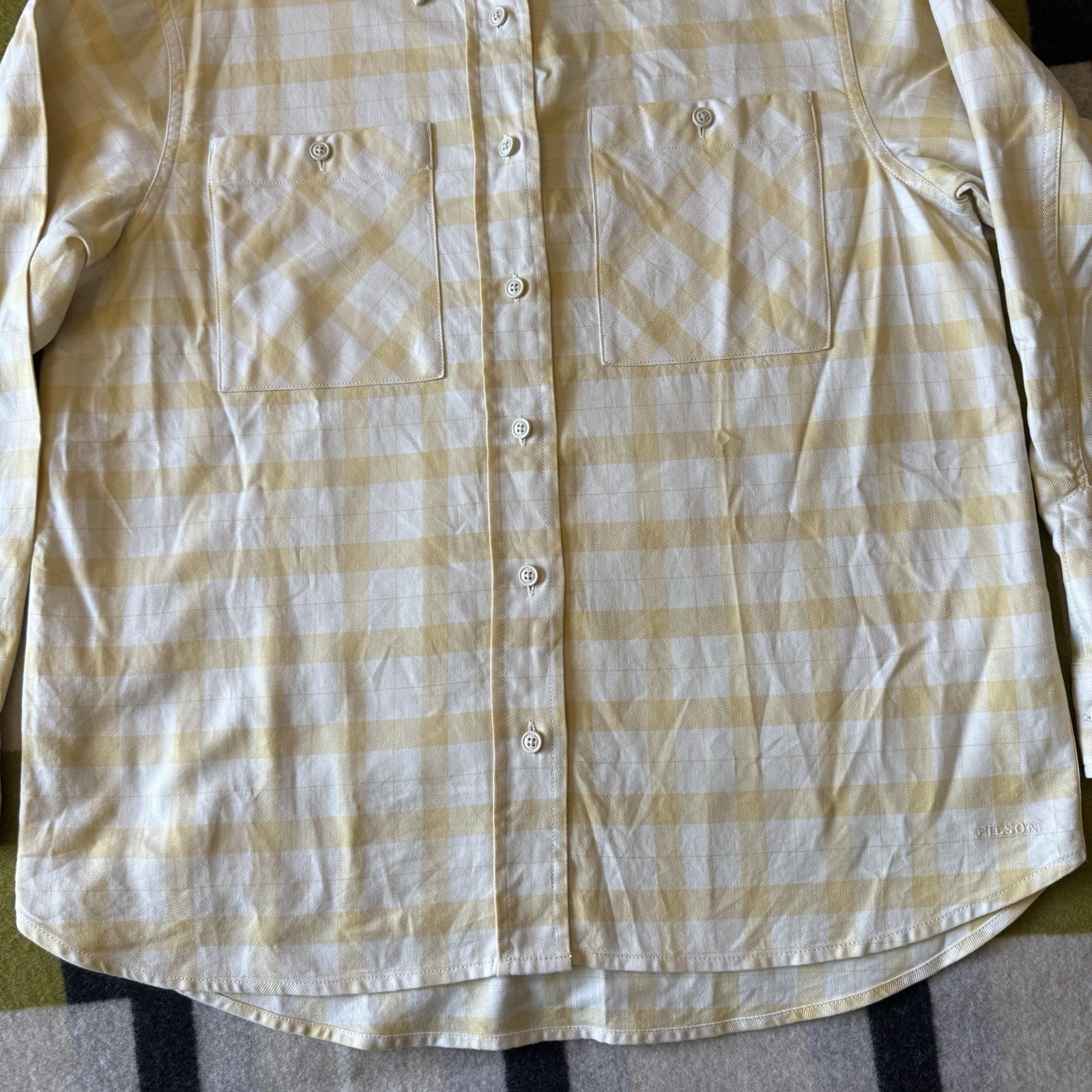 CC Filson Women’s Light Weight Alaskan Guide Flannel Shirt Medium Canary Yellow
