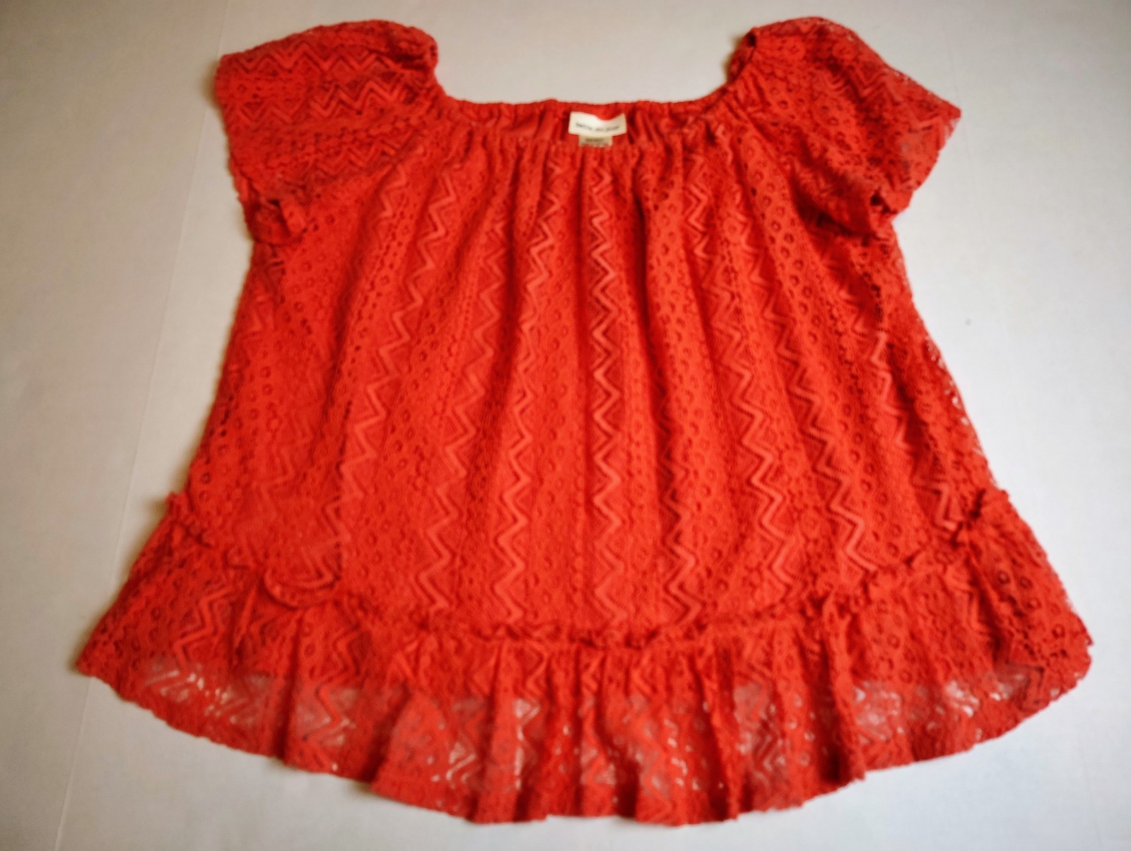 BELLE DU JOUR PEASANT OFF SHOULDER CORAL TOP SHORT SLEEVE LACE LAYERED SZ XL