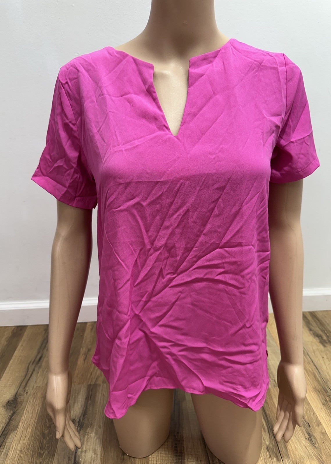 KLD Pink Split V-Neck Blouse Size Small Short Sleeves Lightweight Top Shirt