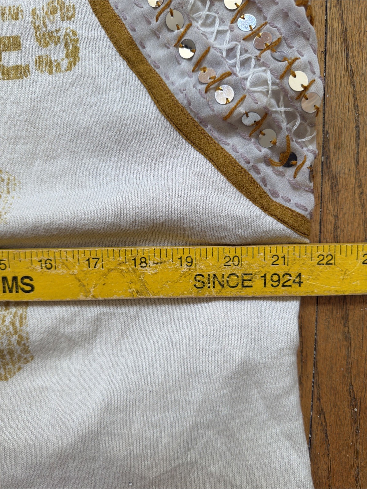 We The Free People M Contrast Sleeves Tee Kint Sequin Los Angeles 86 Jersey Top